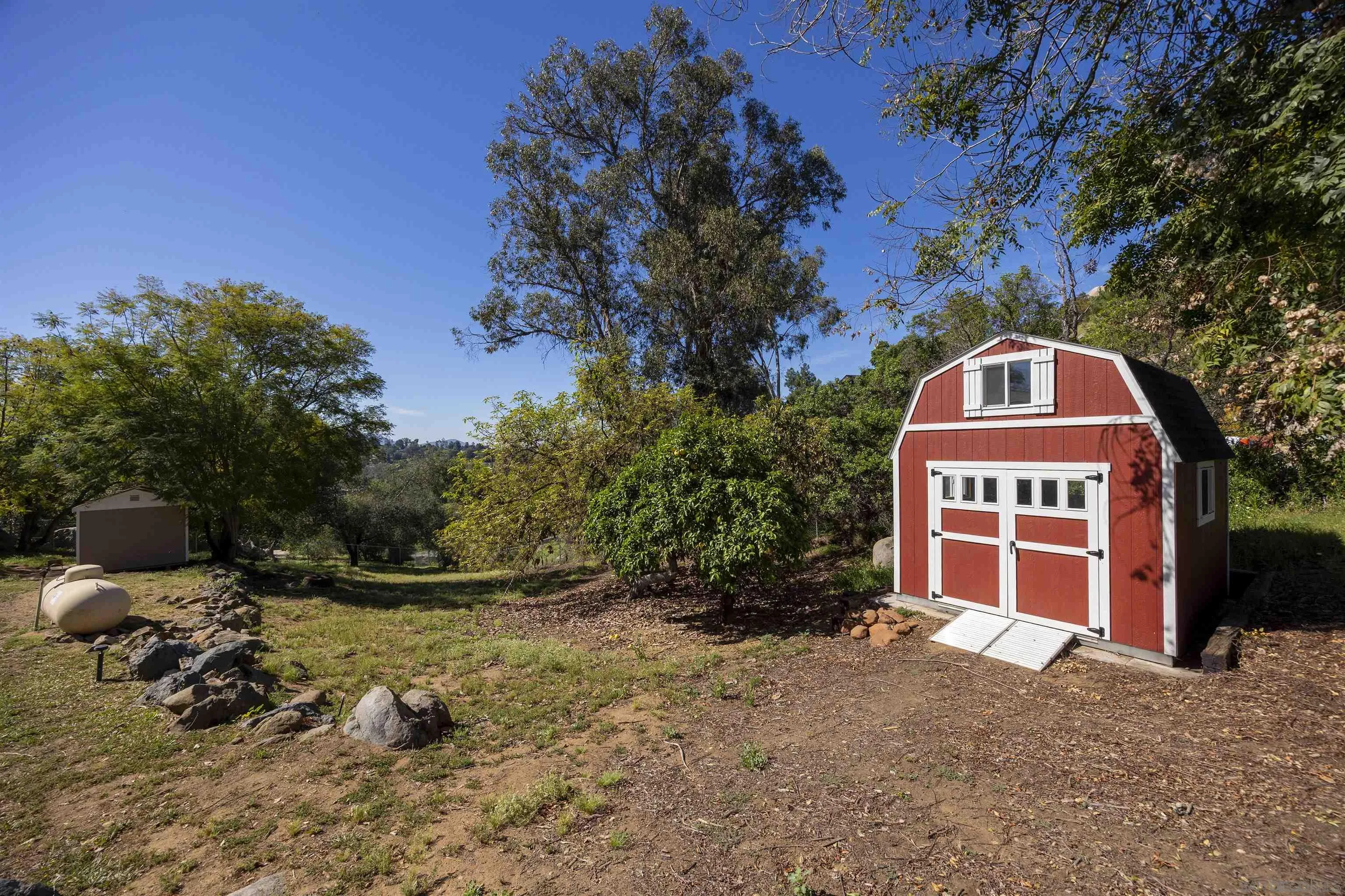 https://cdn.realtyfeed.com/cdn/127/260006804/cd9901c6e48f527a451a98c93a5e3631.webp