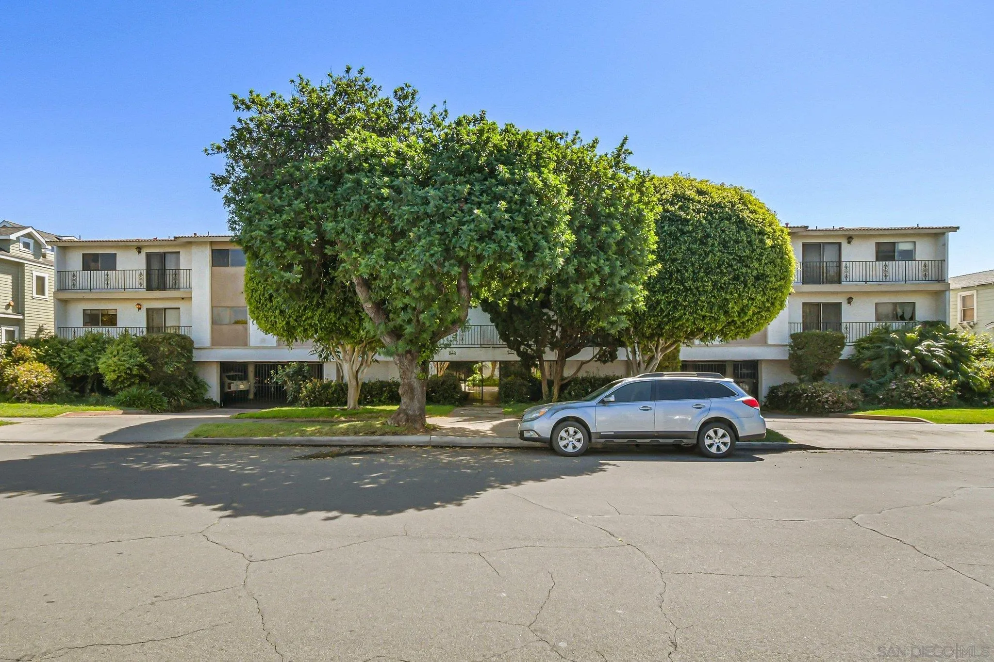 https://cdn.realtyfeed.com/cdn/127/260006819/24b48e9fb0048e6b6af1305f913d98d3.webp