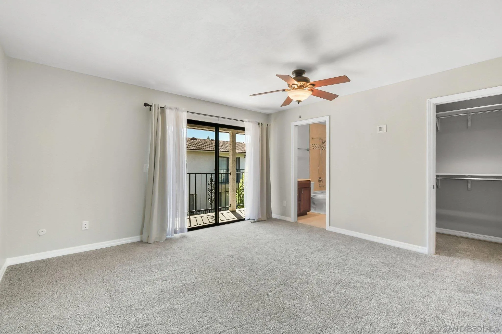 https://cdn.realtyfeed.com/cdn/127/260006819/645054ec63ad43b8ade902006fc1dcee.webp