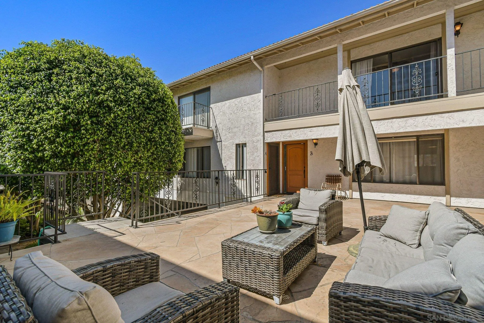 https://cdn.realtyfeed.com/cdn/127/260006819/b9e8917a37c8b24432c573b15fc533b0.webp
