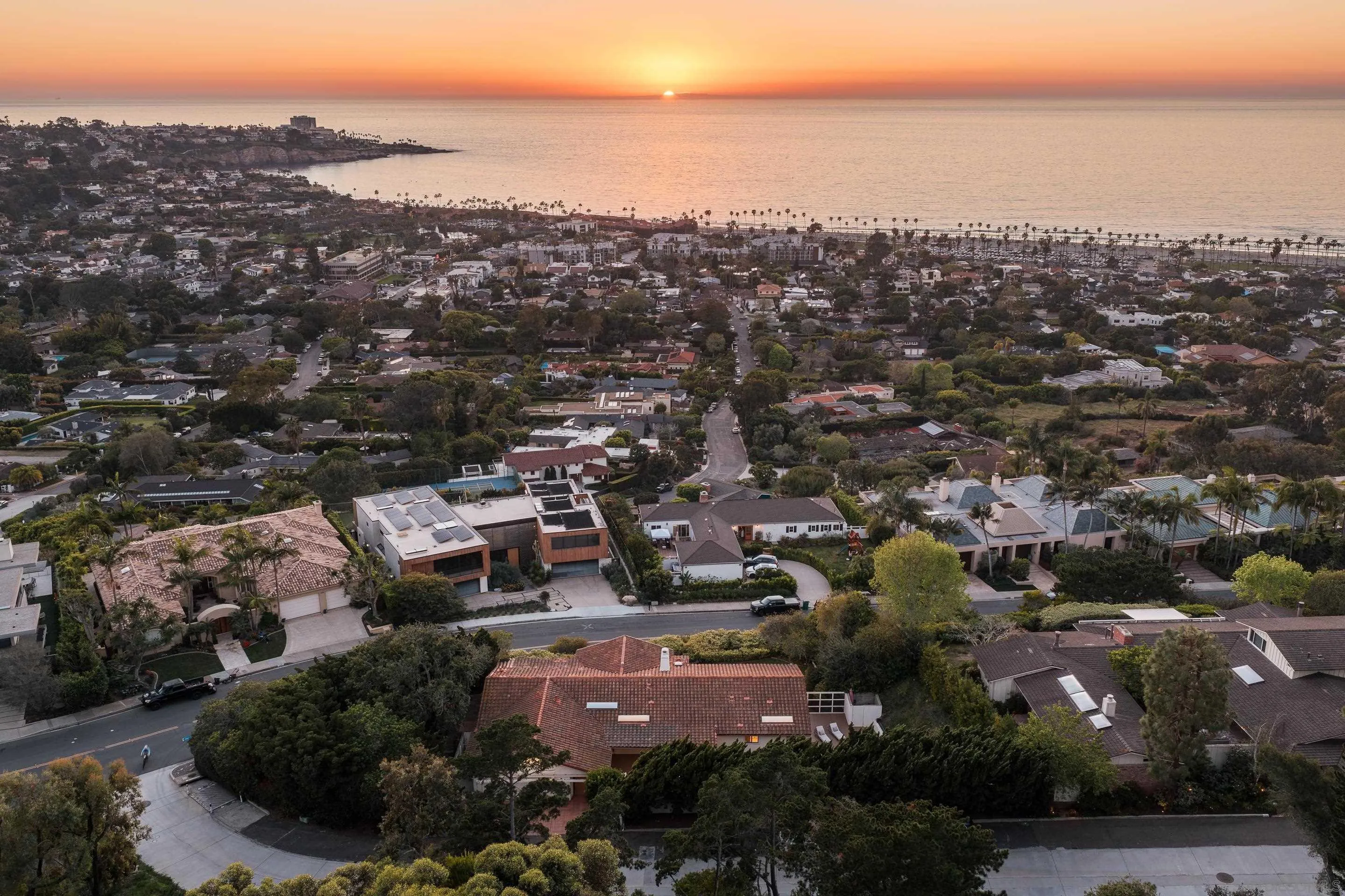 https://cdn.realtyfeed.com/cdn/127/260006821/33bad9e09ec0eeefb442ac7cf9a23d1f.webp