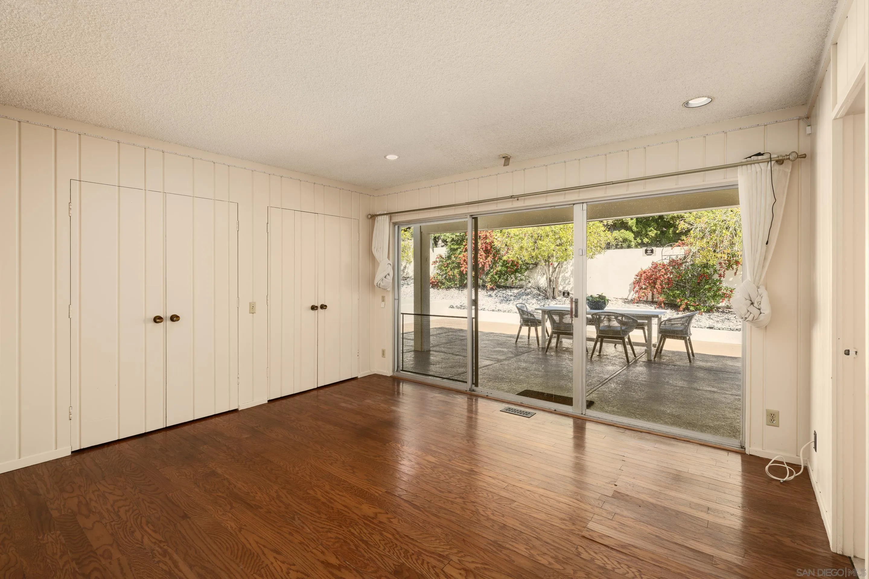 https://cdn.realtyfeed.com/cdn/127/260006821/bd8ce527e342f8febe4e748de4cca4ba.webp