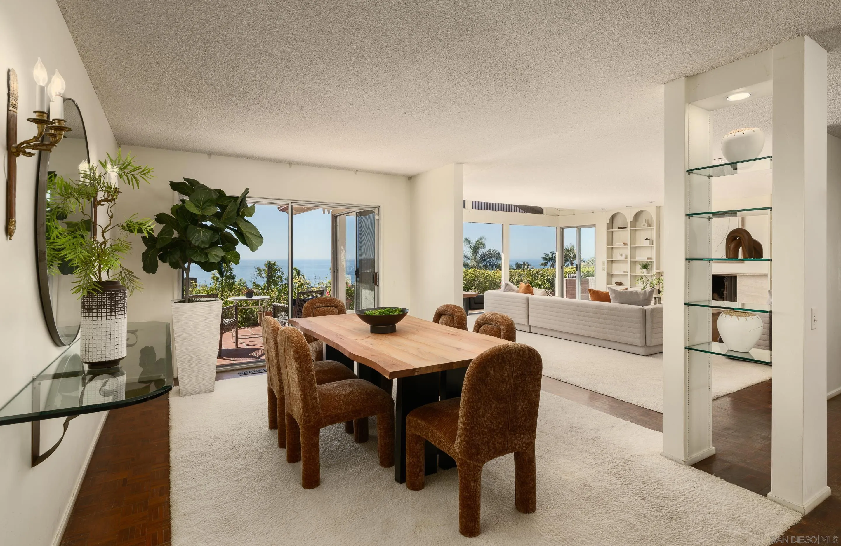 https://cdn.realtyfeed.com/cdn/127/260006821/f07d496c2d0f7b4ab5776d3d5f360dfd.webp