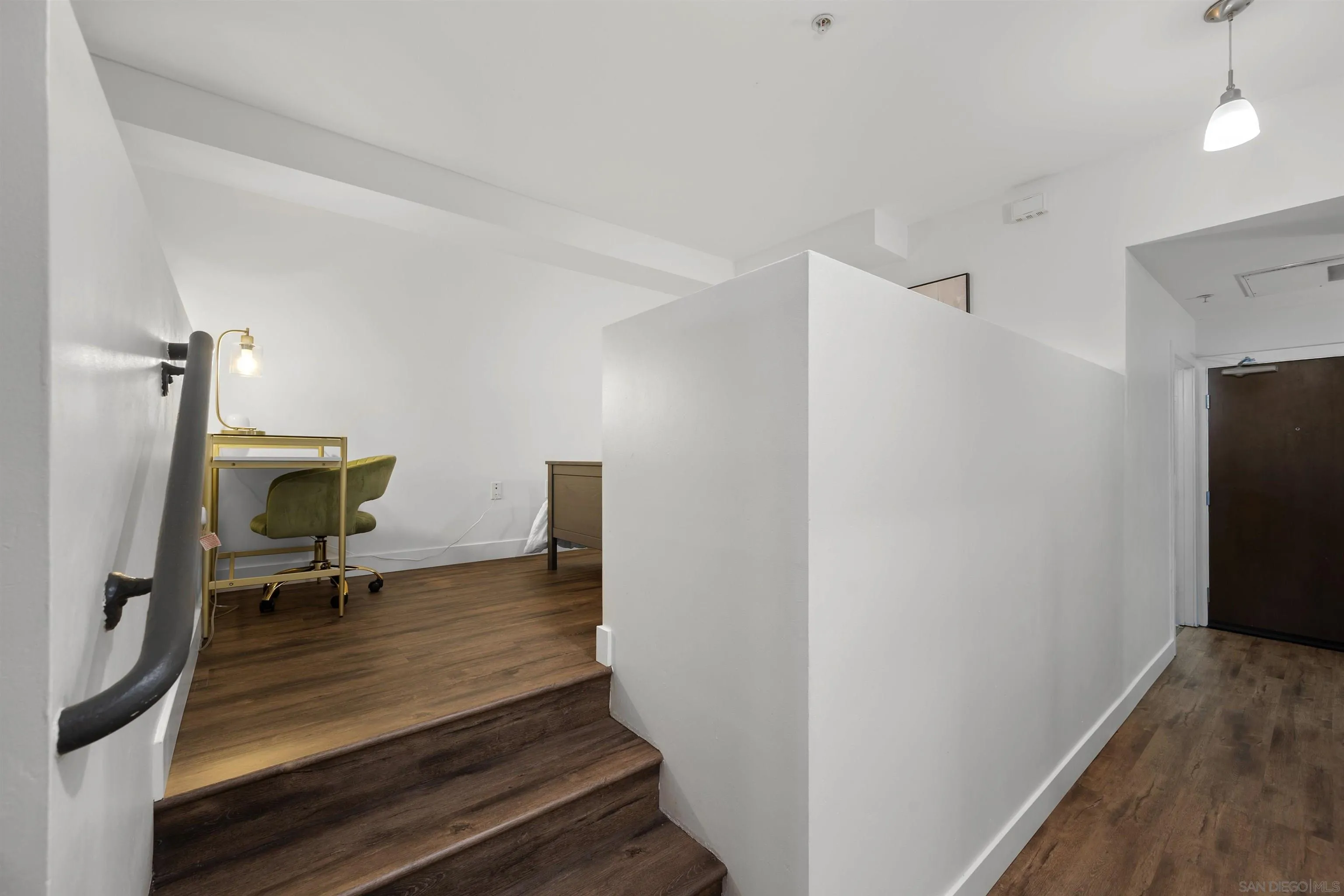 https://cdn.realtyfeed.com/cdn/127/260006823/9eb002e2559a682d2c926cd36ab97931.webp