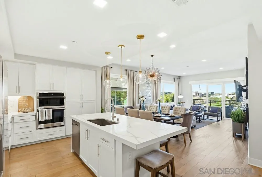 Featured listings