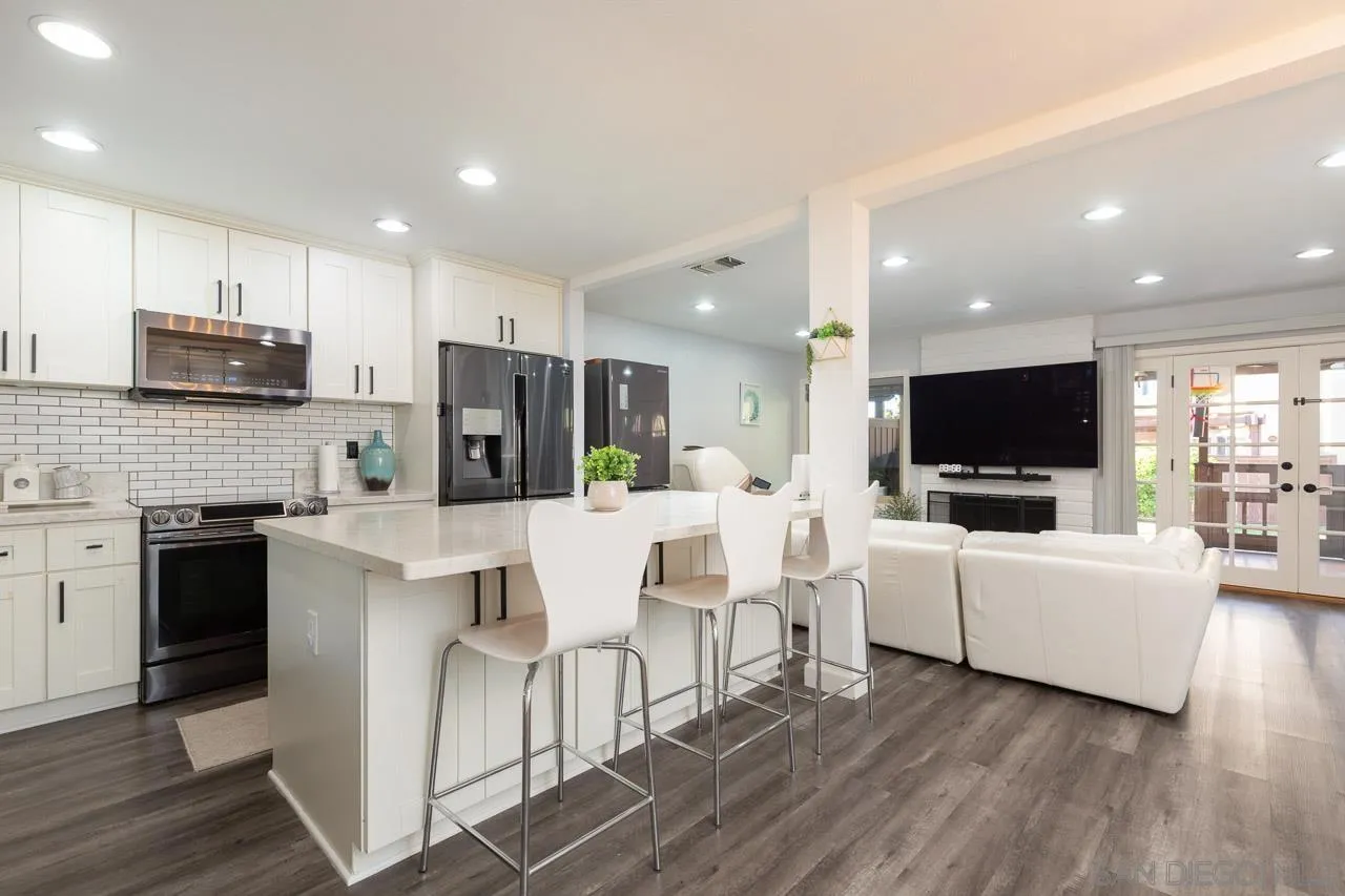 Photo #6: 260006828 Listing: Photo #6