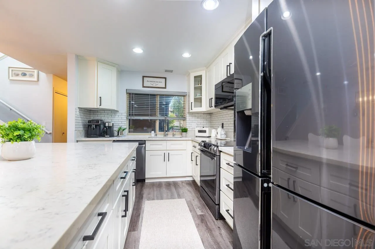 Photo #5: 260006828 Listing: Photo #5