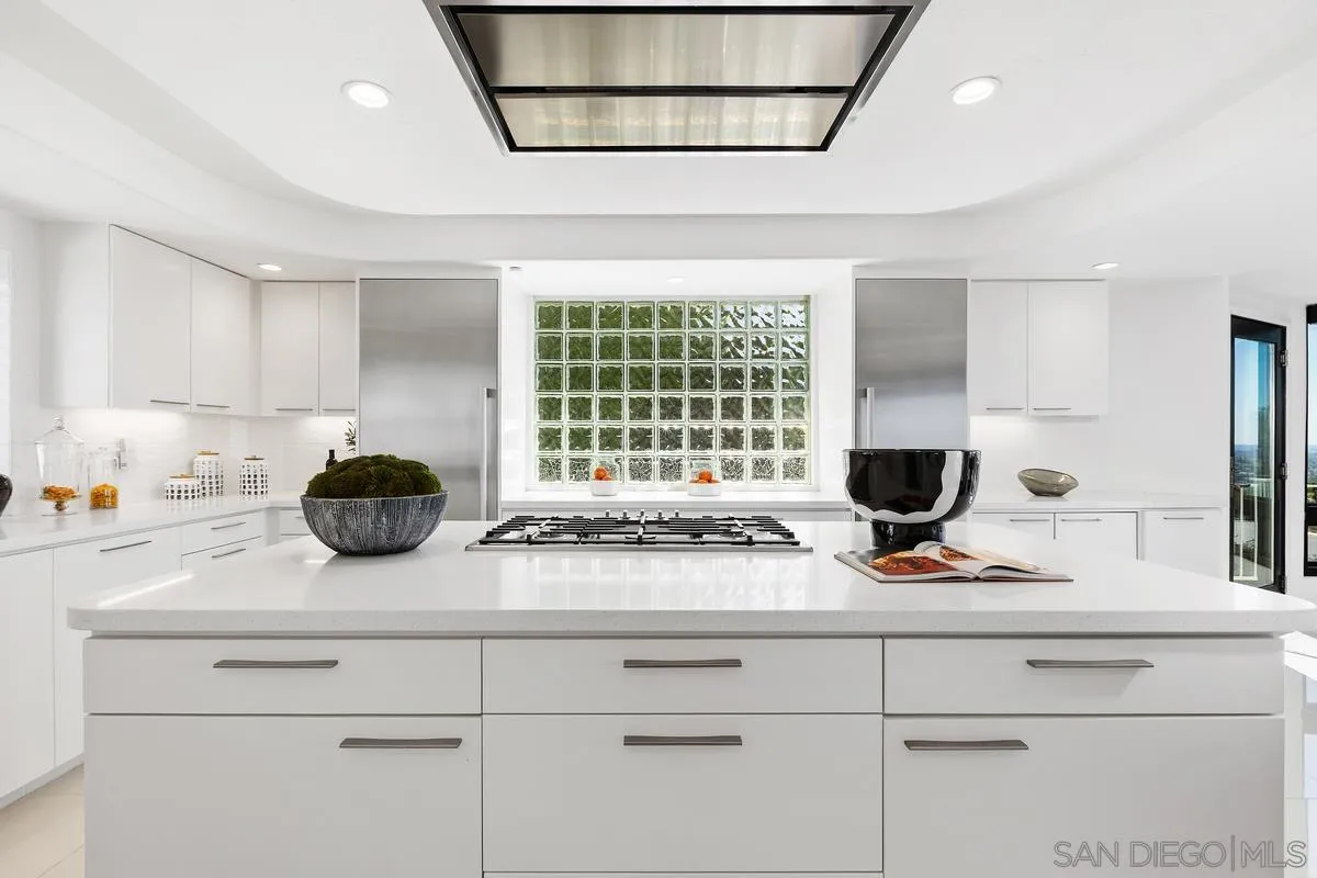 https://cdn.realtyfeed.com/cdn/127/260006830/67b9f1e76381ba3205736c08c5677596.webp