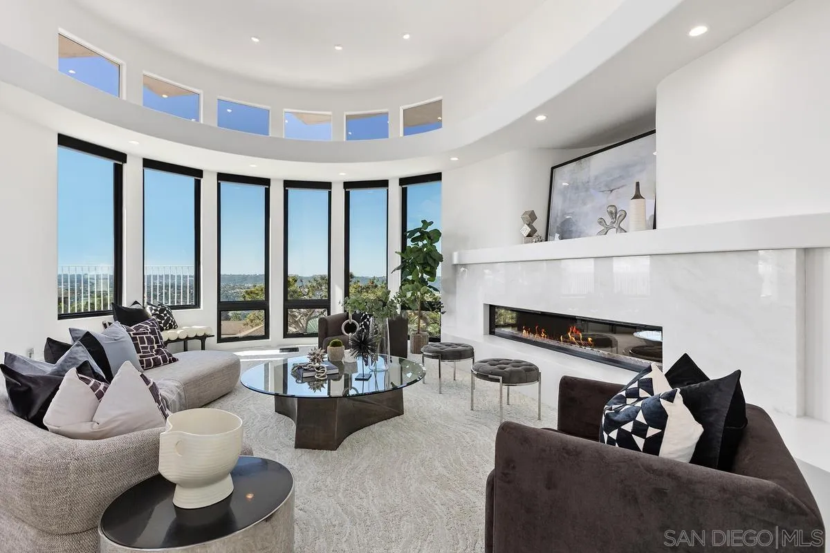 https://cdn.realtyfeed.com/cdn/127/260006830/c384917e5adfbd644f804f8e4706eeeb.webp