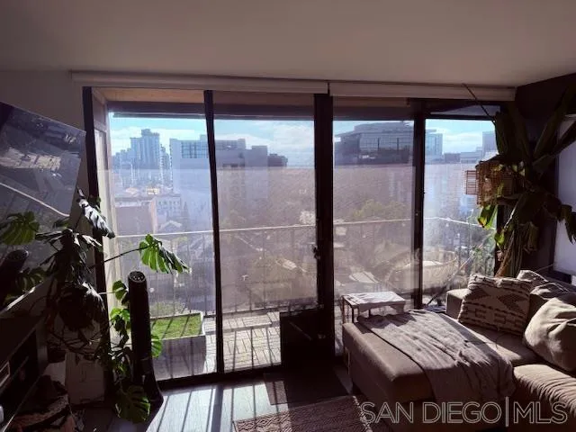 Photo #11: 260006837 Listing: Photo #11