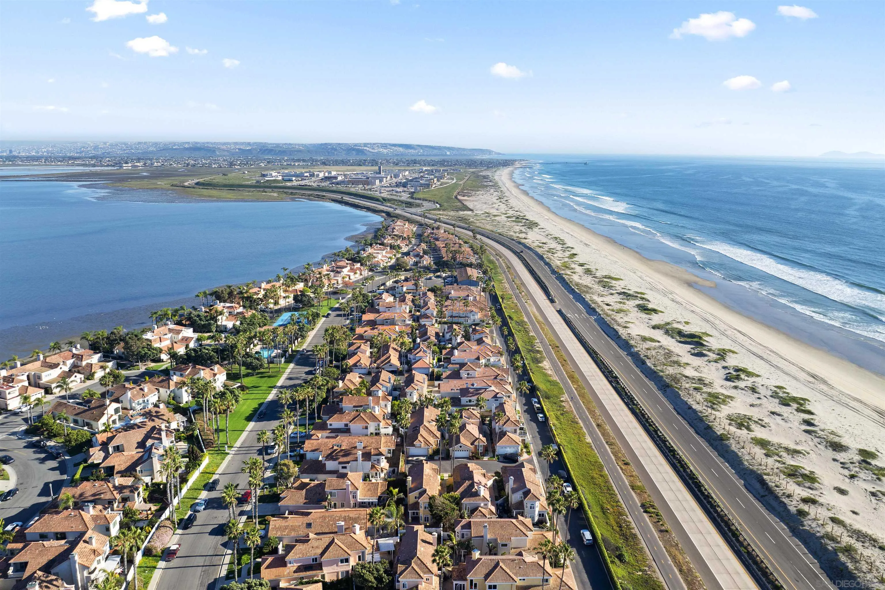 https://cdn.realtyfeed.com/cdn/127/260006838/07dea6c78eb09c16a7106c68939bc066.webp