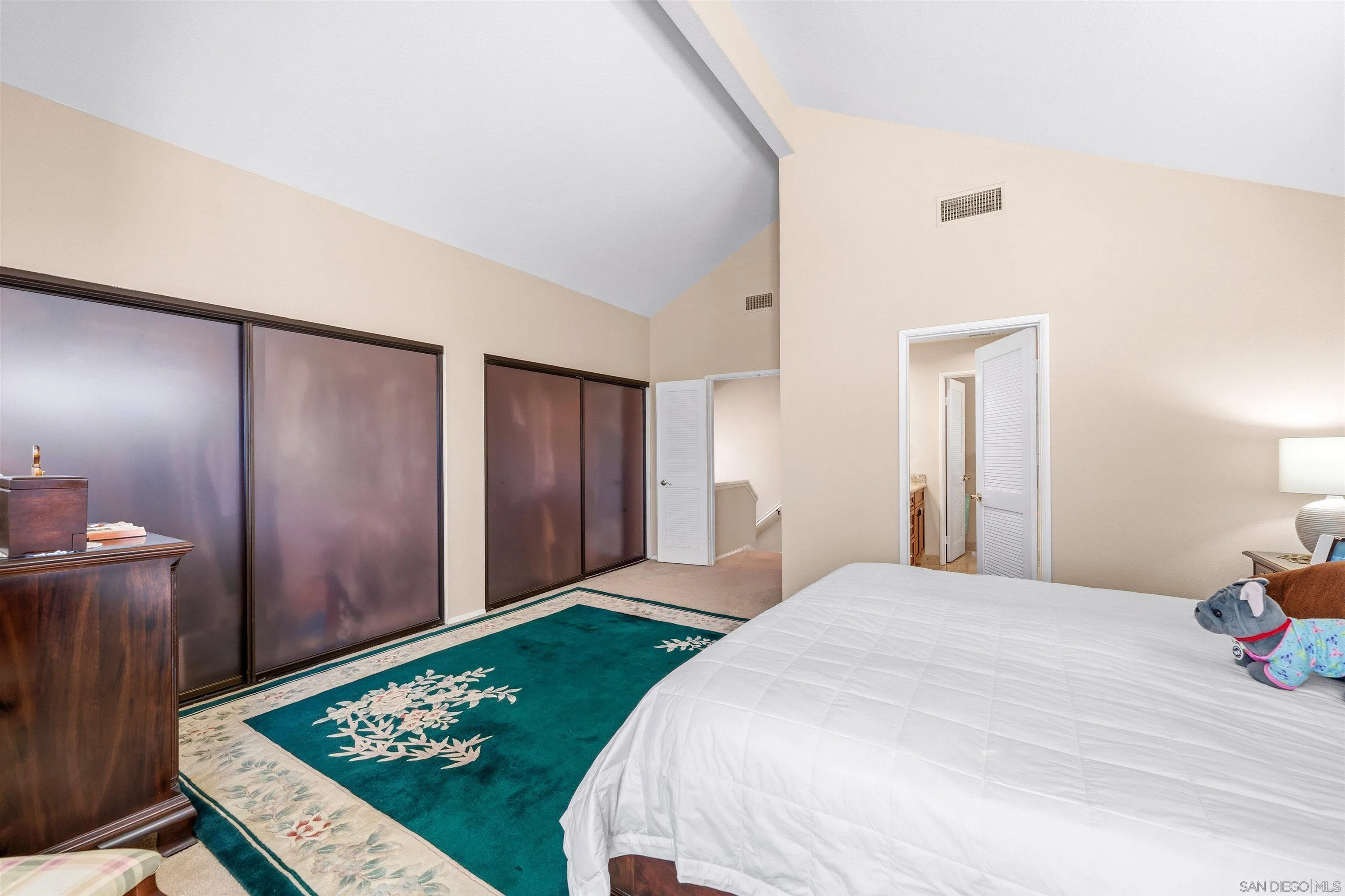 https://cdn.realtyfeed.com/cdn/127/260006838/2800c43b2f073895925809657feb8b1d.webp