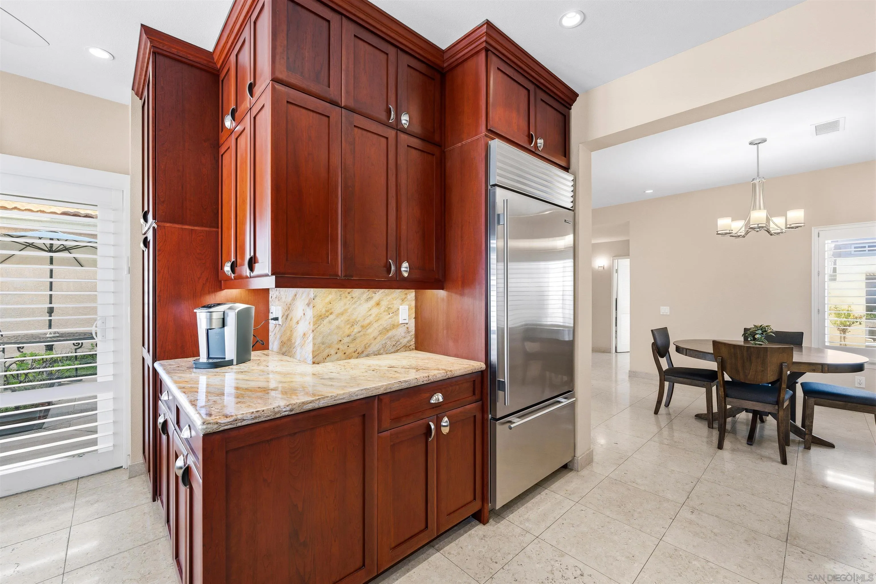 https://cdn.realtyfeed.com/cdn/127/260006838/edccb41dfa78f7bcc0d6b483dd463508.webp