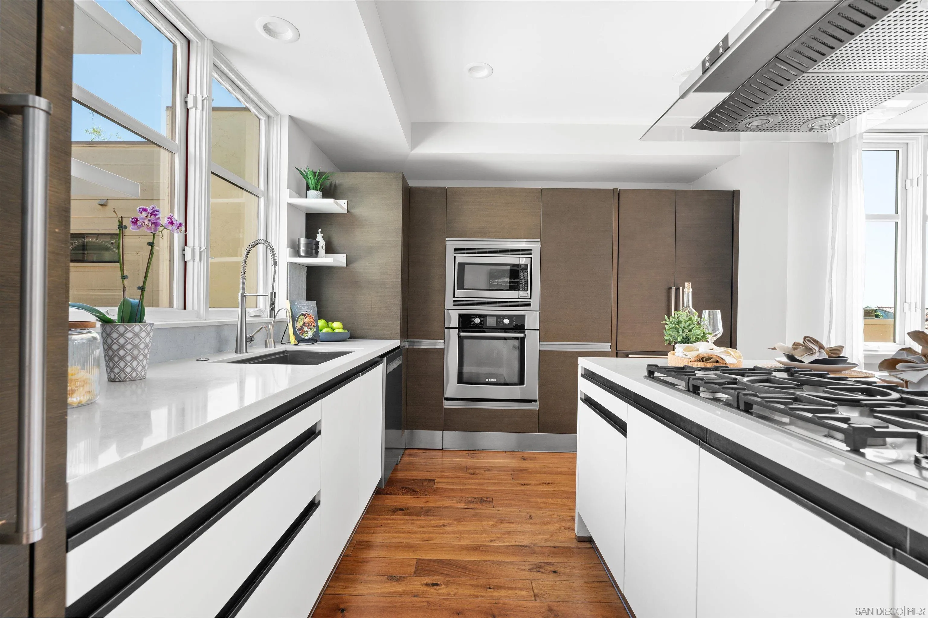 Photo #2: 260006844 Listing: Photo #2