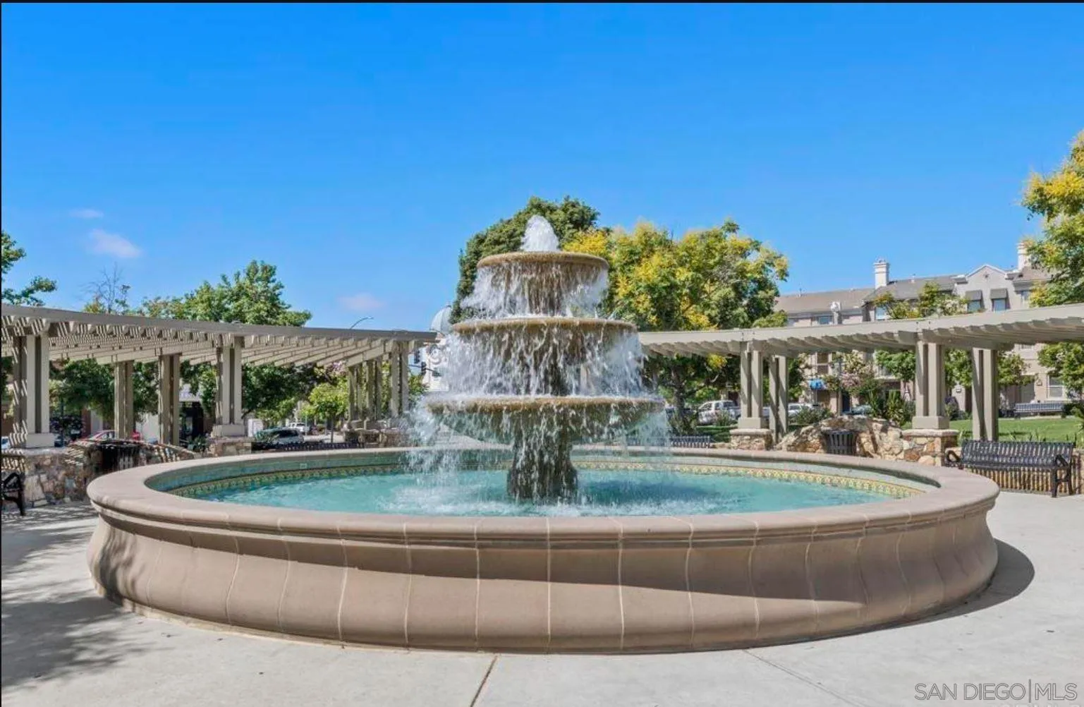 https://cdn.realtyfeed.com/cdn/127/260006845/20a4354277f9633ddc1e0d6e1365d184.webp