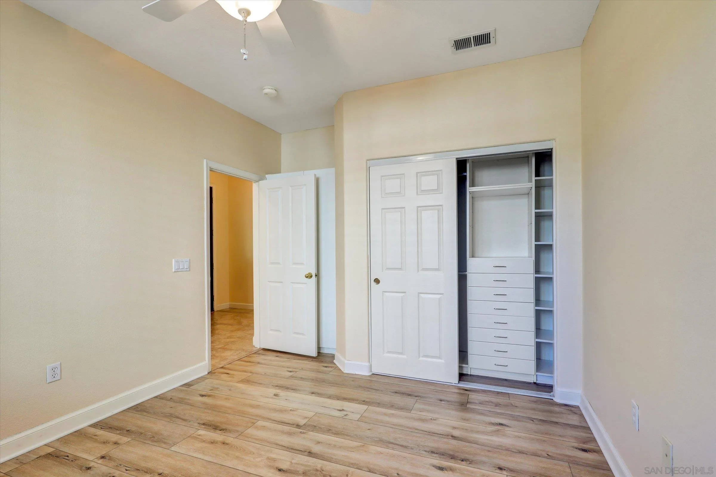 https://cdn.realtyfeed.com/cdn/127/260006845/f575909878e51268a8e99a718931937f.webp
