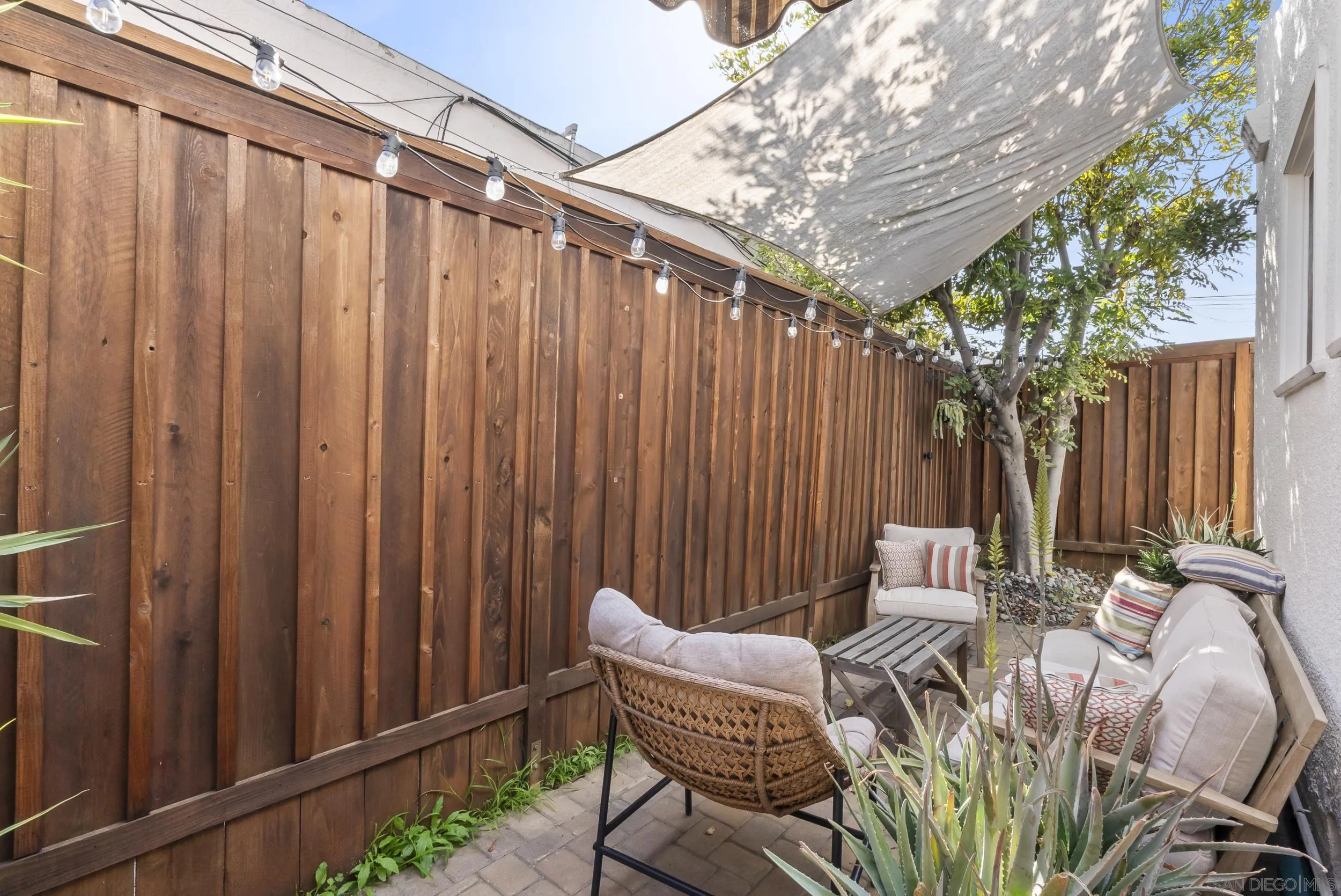 https://cdn.realtyfeed.com/cdn/127/260006850/eb7f0954dfc1f8c6a7affbce9c827b0c.webp