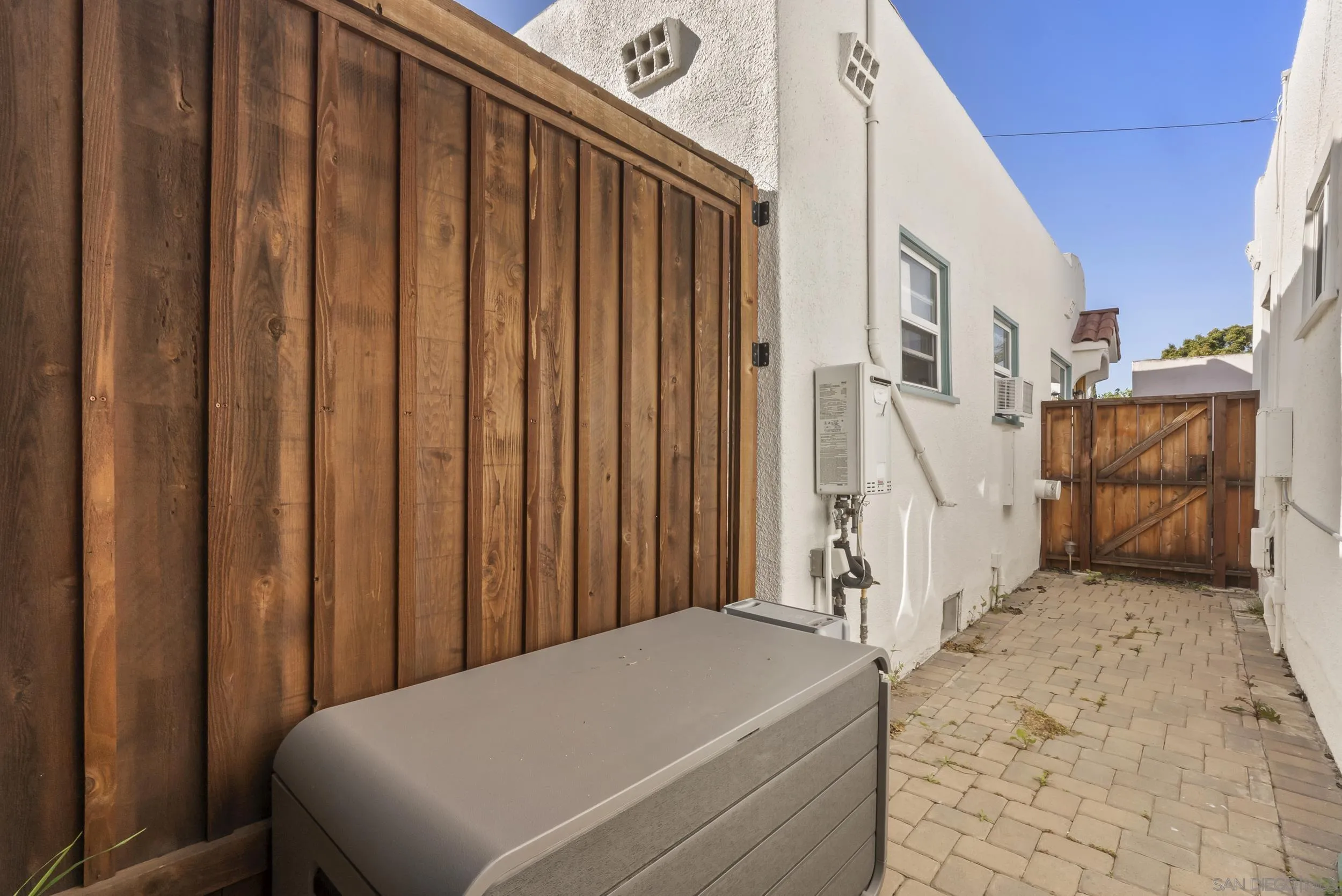 https://cdn.realtyfeed.com/cdn/127/260006850/f0566c10731965acde17b050d7fe5ab7.webp