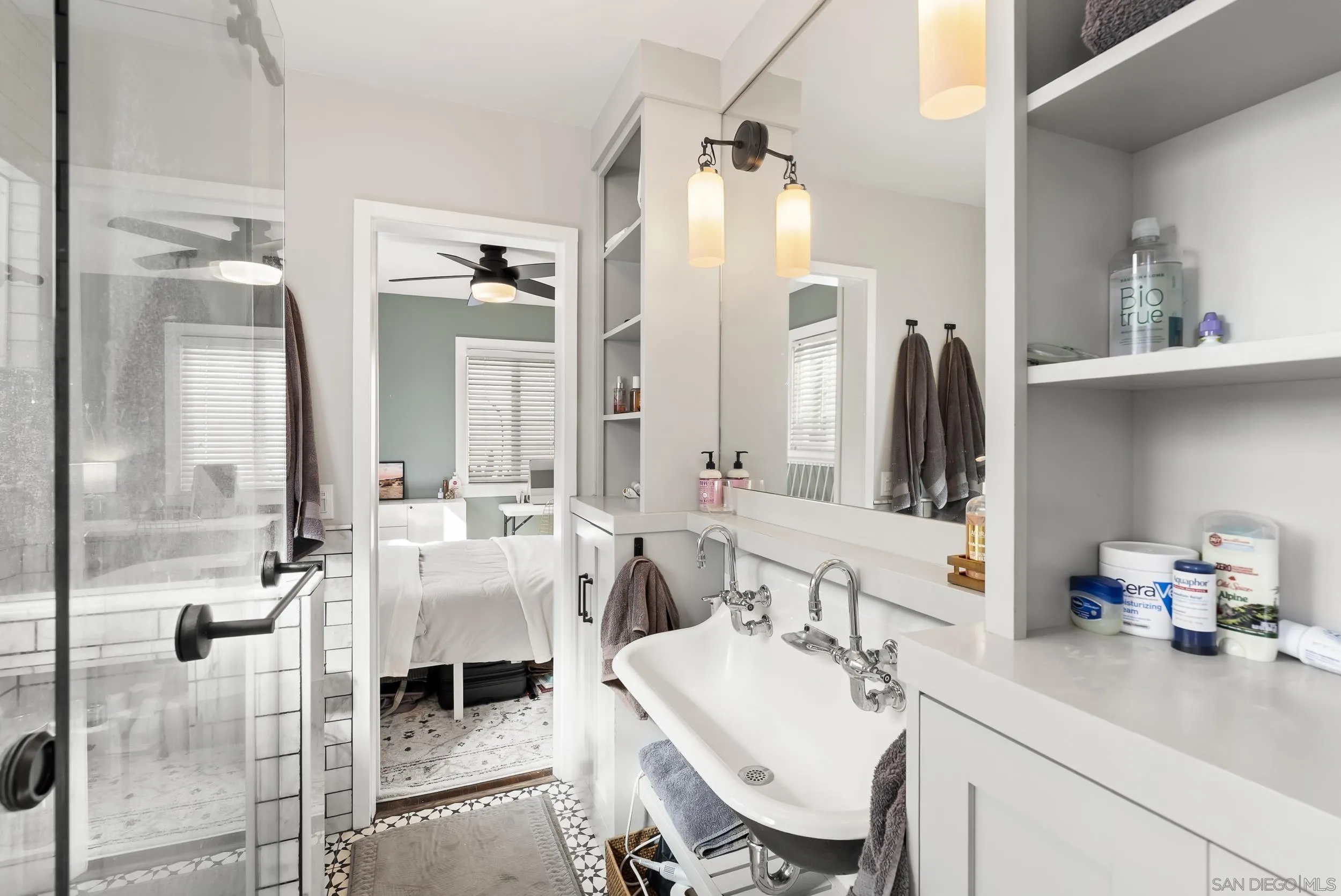 https://cdn.realtyfeed.com/cdn/127/260006850/f7703709205ce741d60189b6bcdacc99.webp