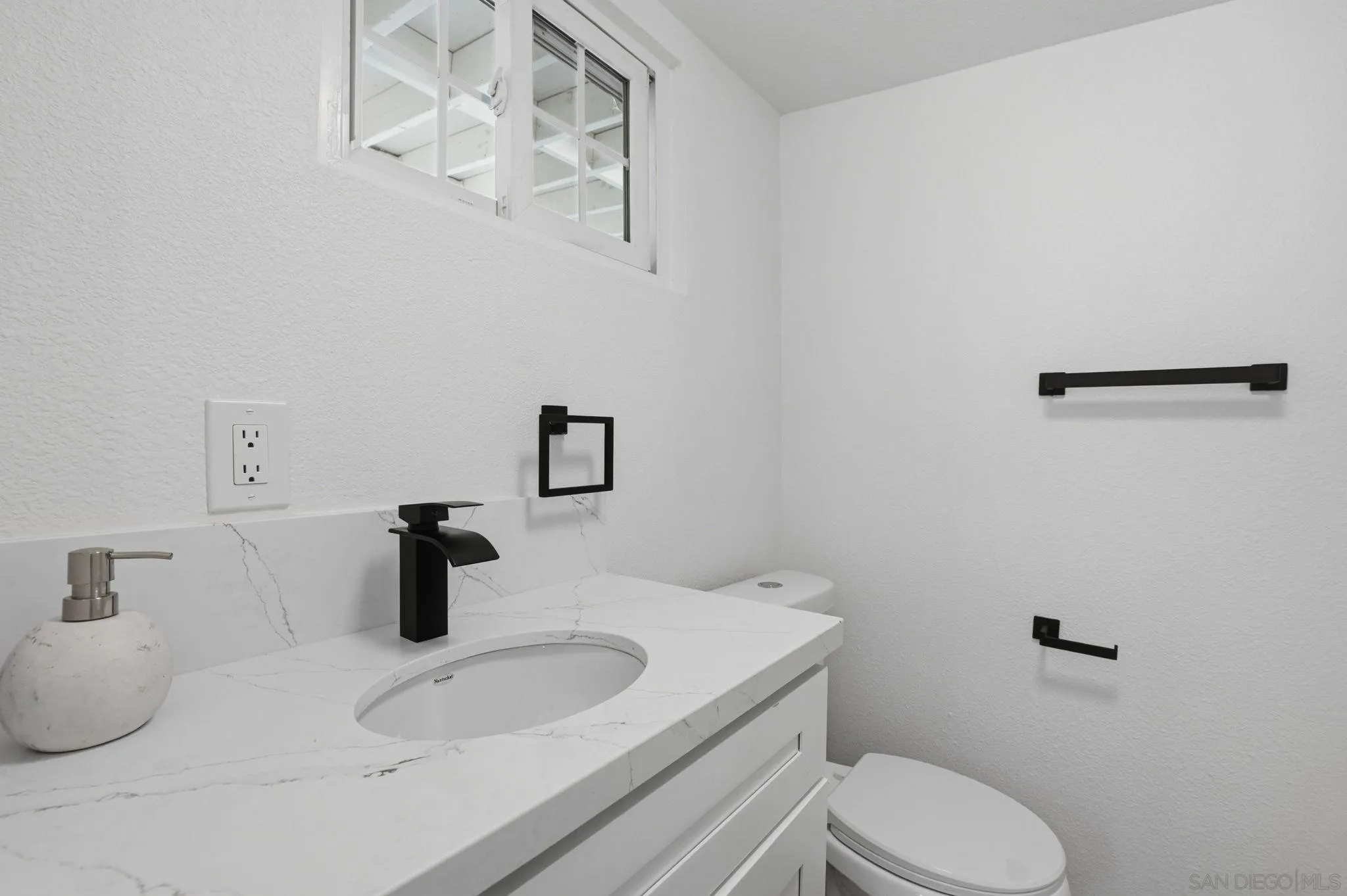 https://cdn.realtyfeed.com/cdn/127/260006853/519746b31a35559a8c75d3105679ade0.webp