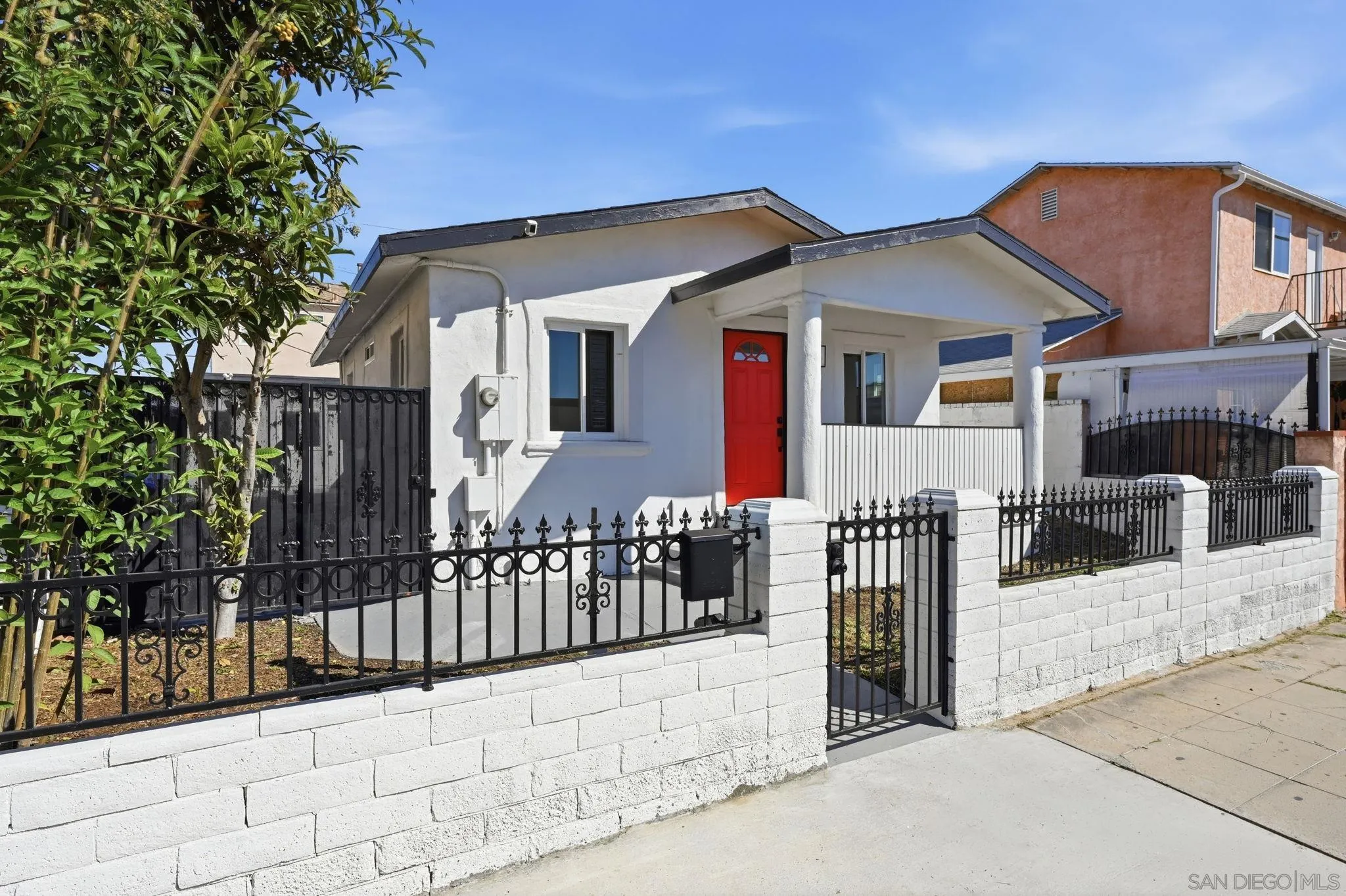 https://cdn.realtyfeed.com/cdn/127/260006853/5b1e8c7a8dc36bf3763bdd90d8ccb7b0.webp