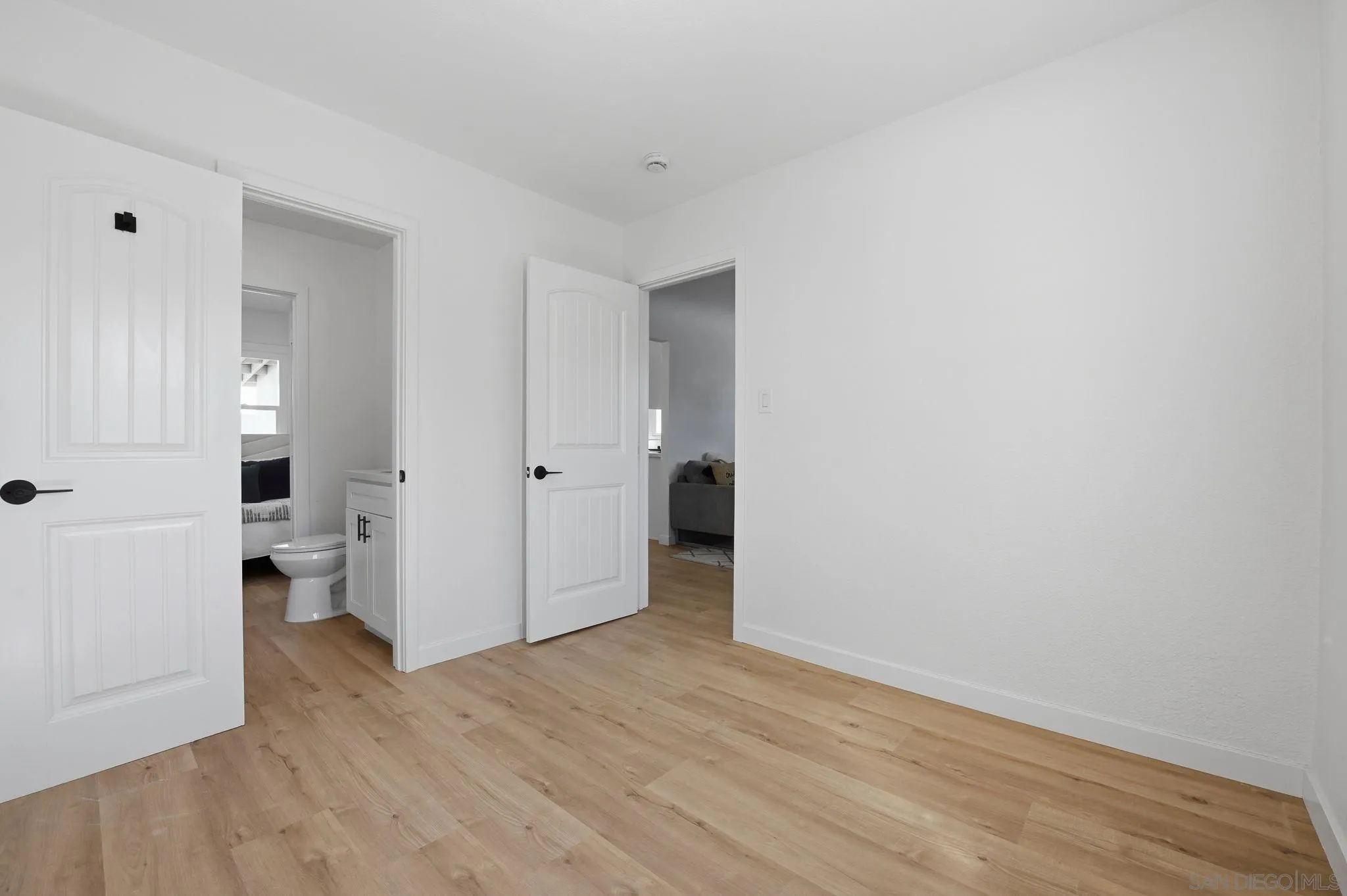 https://cdn.realtyfeed.com/cdn/127/260006853/959b1232e482d7a4cfc247599807eb50.webp