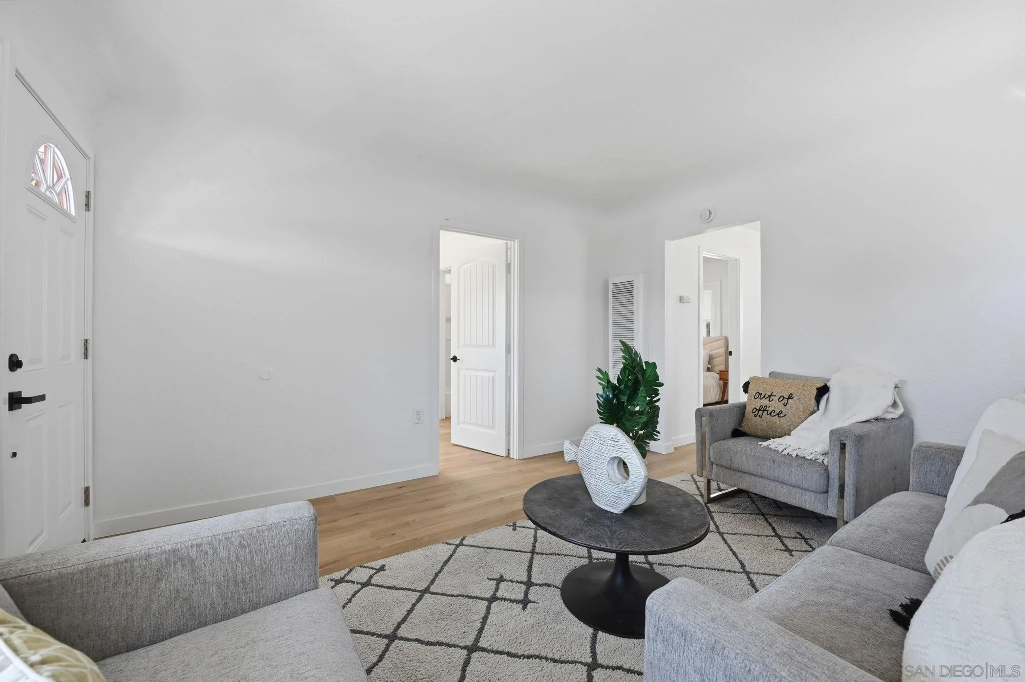 https://cdn.realtyfeed.com/cdn/127/260006853/ee800304a6f4d2746cd769d363ce4f5c.webp