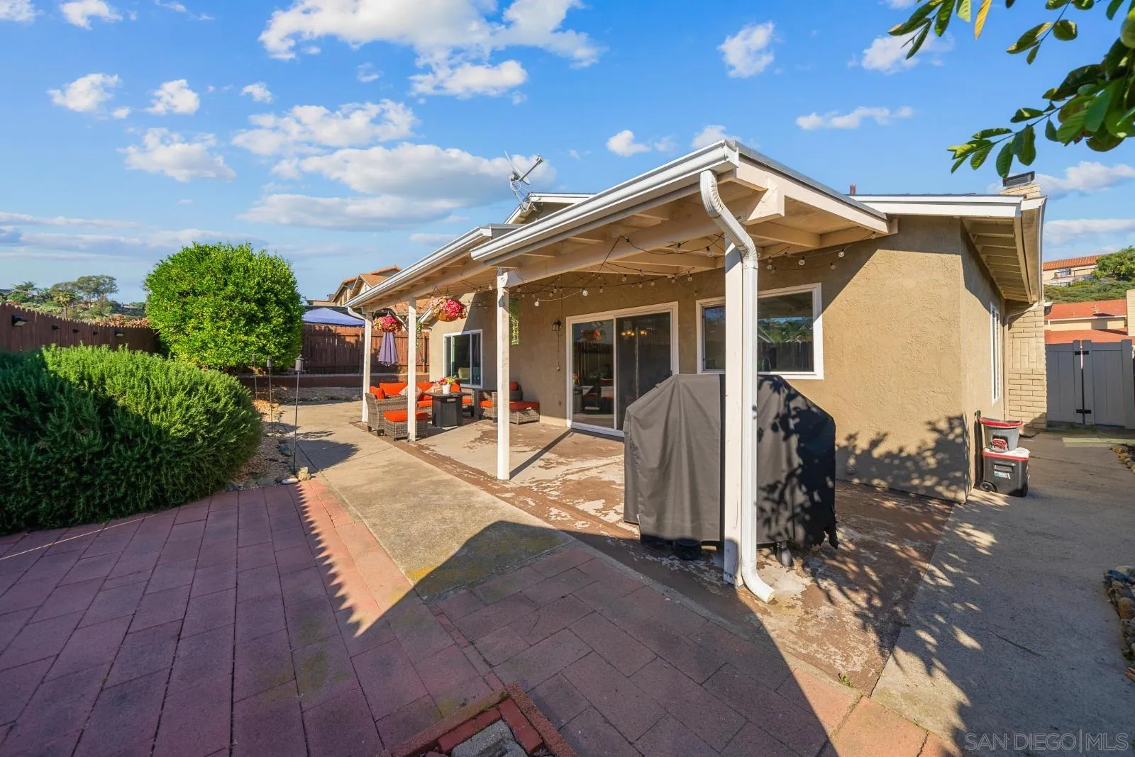 https://cdn.realtyfeed.com/cdn/127/260006854/2590b710bf04a58cb8f3d31595cb78db.webp