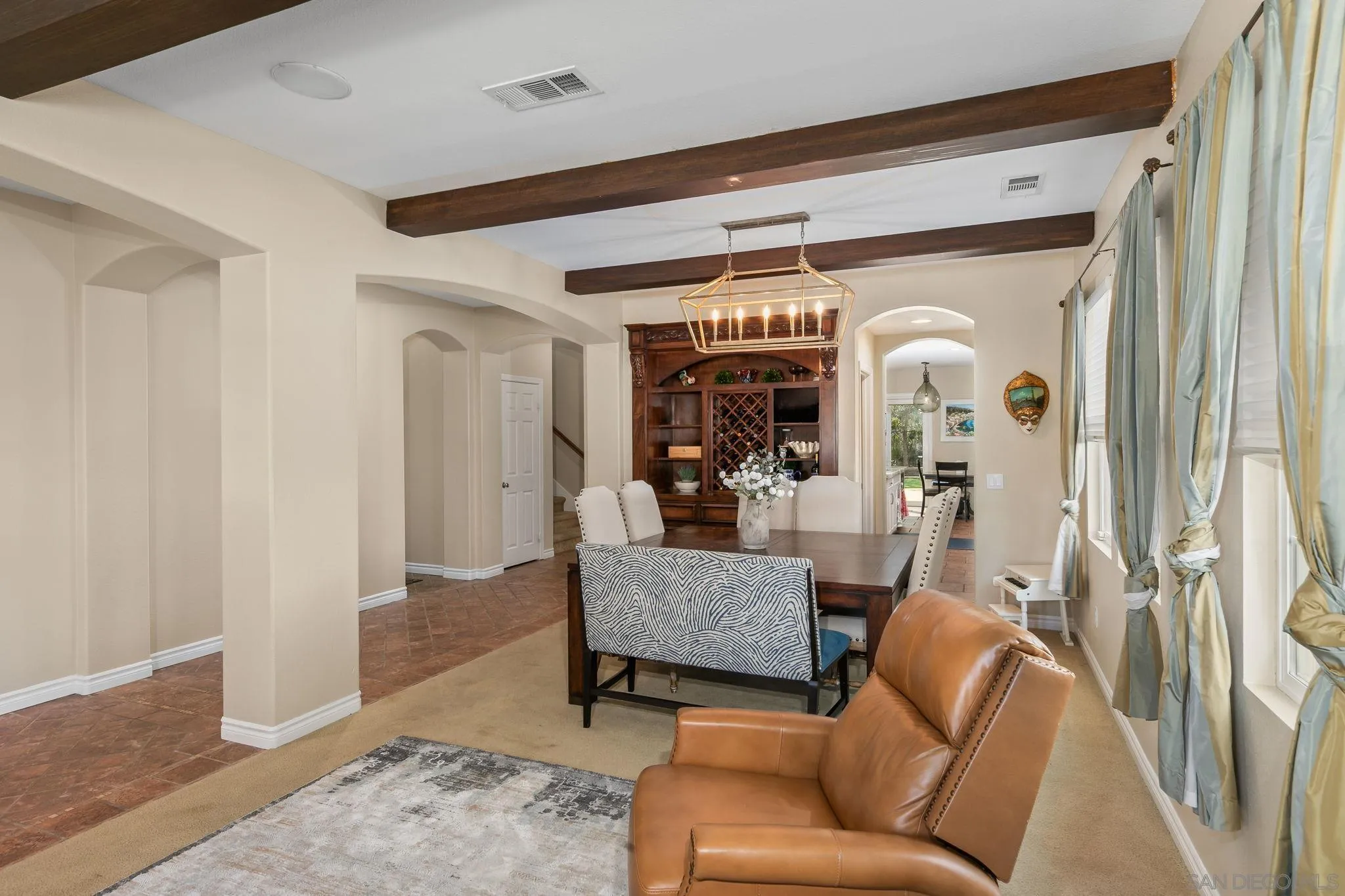 https://cdn.realtyfeed.com/cdn/127/260006859/2dc96db637e37e7cc8c5910f3a762b22.webp