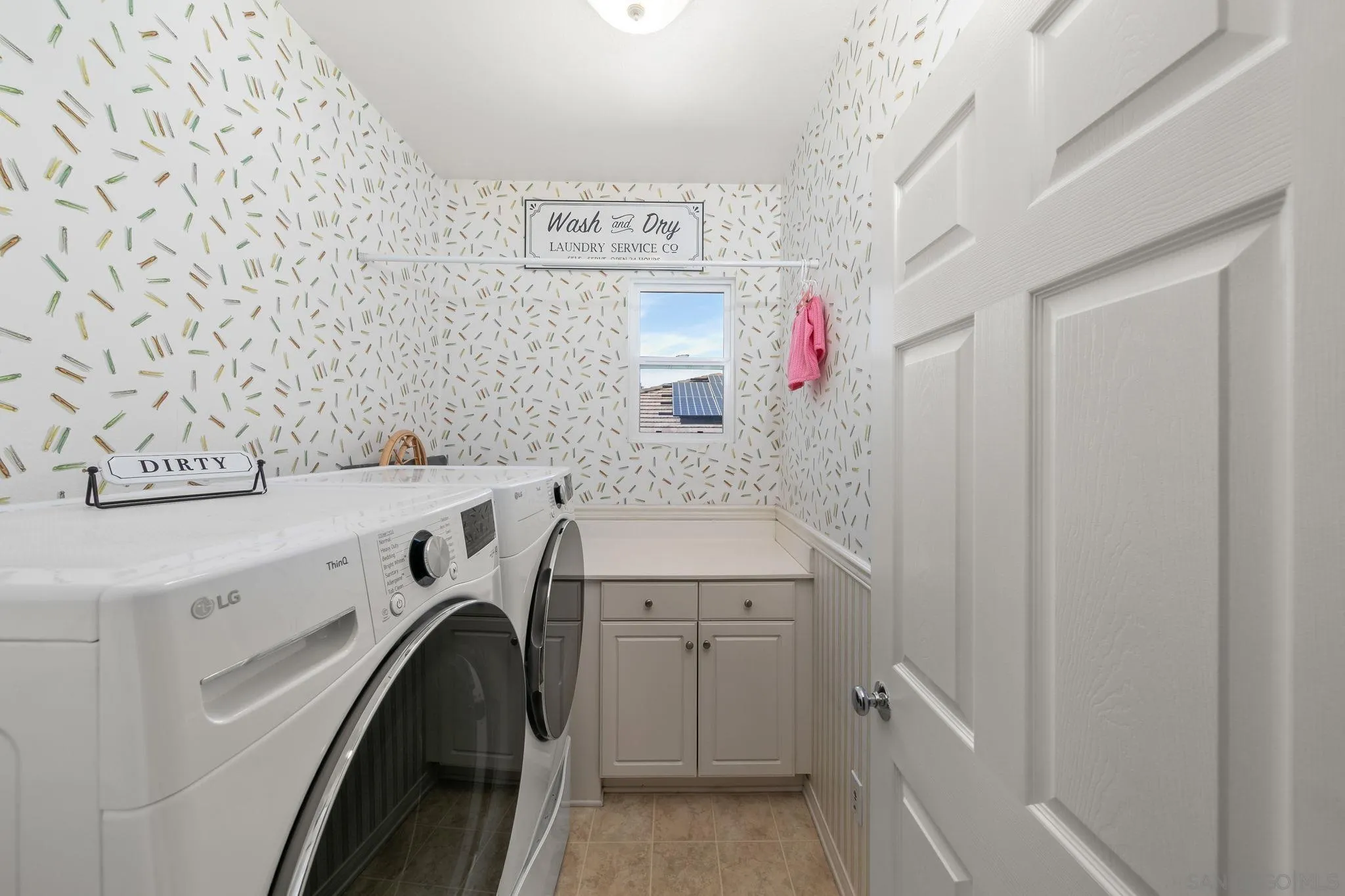 https://cdn.realtyfeed.com/cdn/127/260006859/8312b6ae9f0942f21391edd2f33930b1.webp