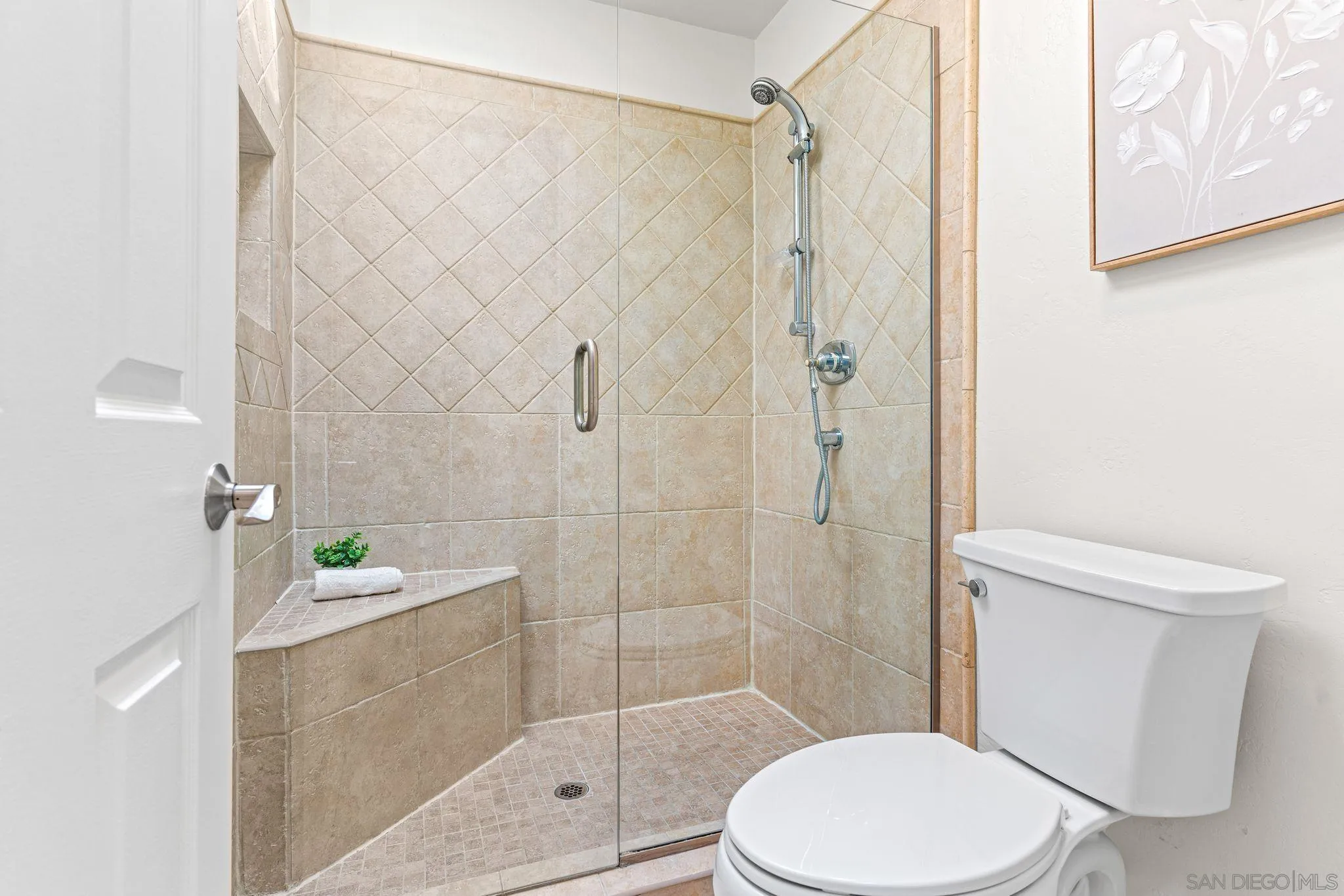 https://cdn.realtyfeed.com/cdn/127/260006860/4ba2f975fce255c2860577c0b25aea94.webp