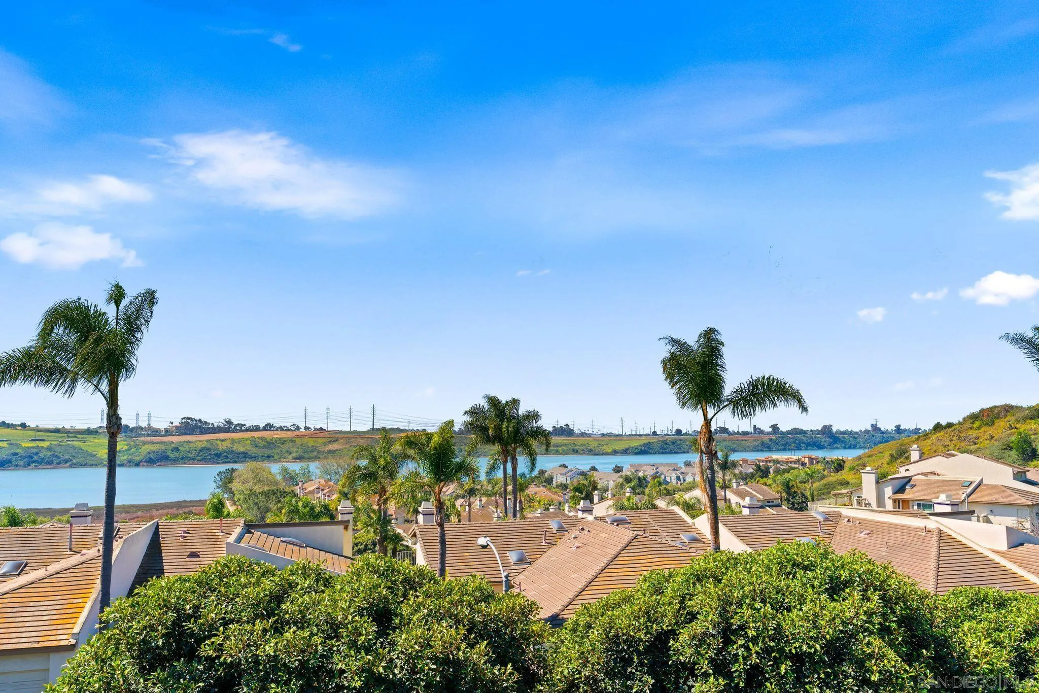 https://cdn.realtyfeed.com/cdn/127/260006860/5d8f8e8b14baaf1cedffca7ed64cc539.webp