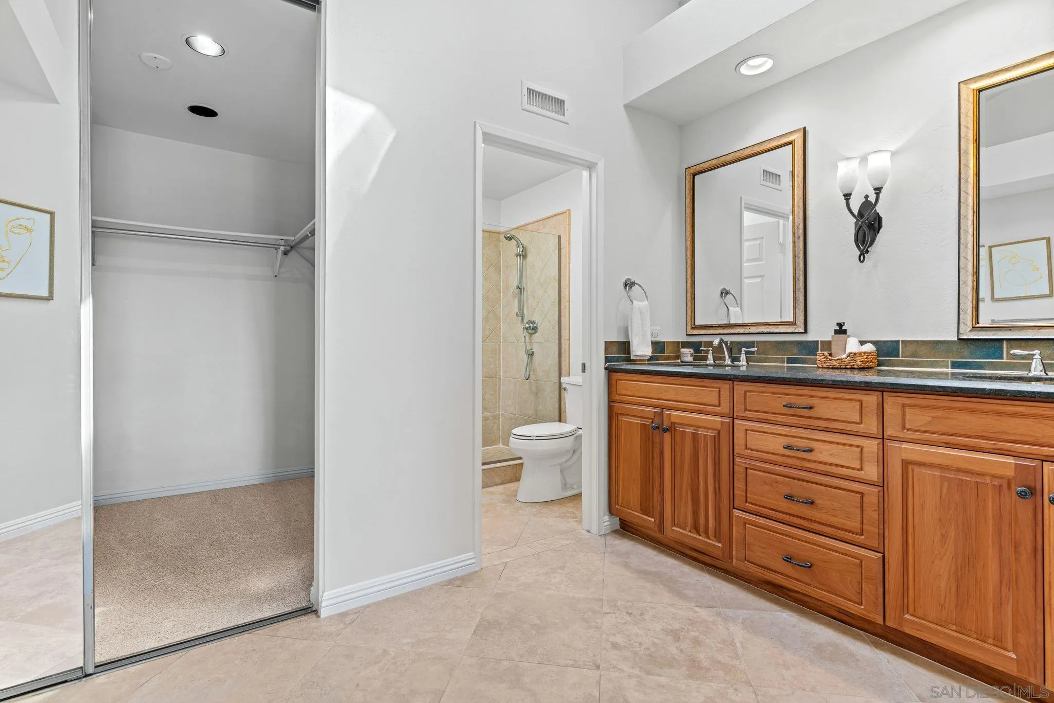 https://cdn.realtyfeed.com/cdn/127/260006860/9bbcee0d847301bc1e8ca890c0951e01.webp