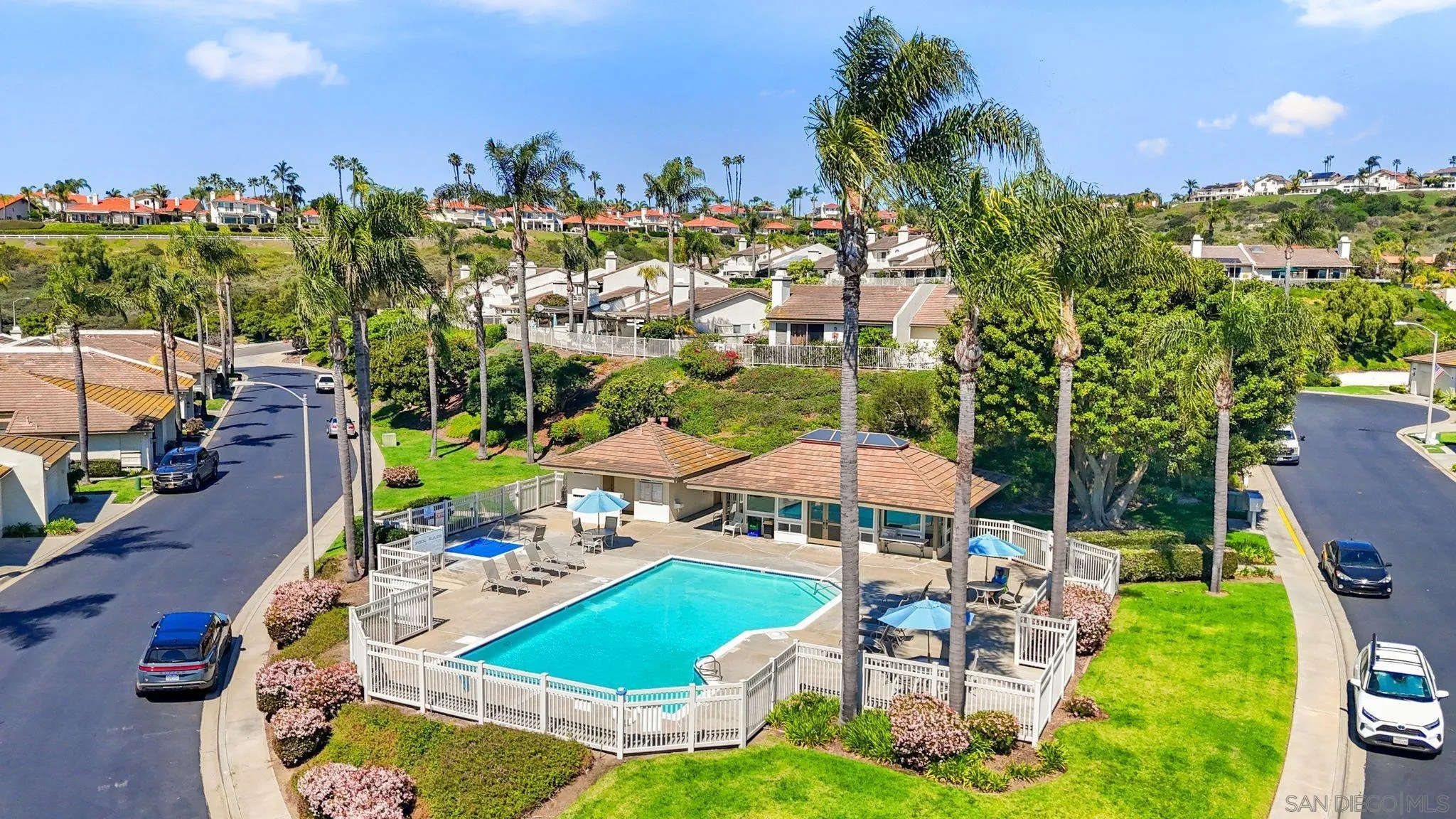 https://cdn.realtyfeed.com/cdn/127/260006860/da7c4567280909a5ad3ca02bfc721555.webp