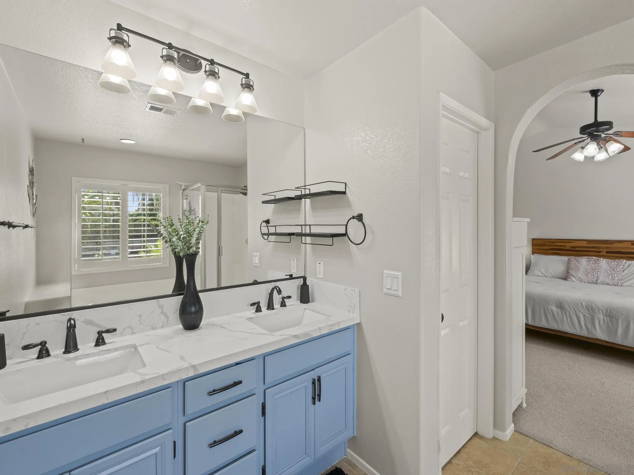 https://cdn.realtyfeed.com/cdn/127/260006861/237074ab428c8d8b8e55221fbecf4718.webp