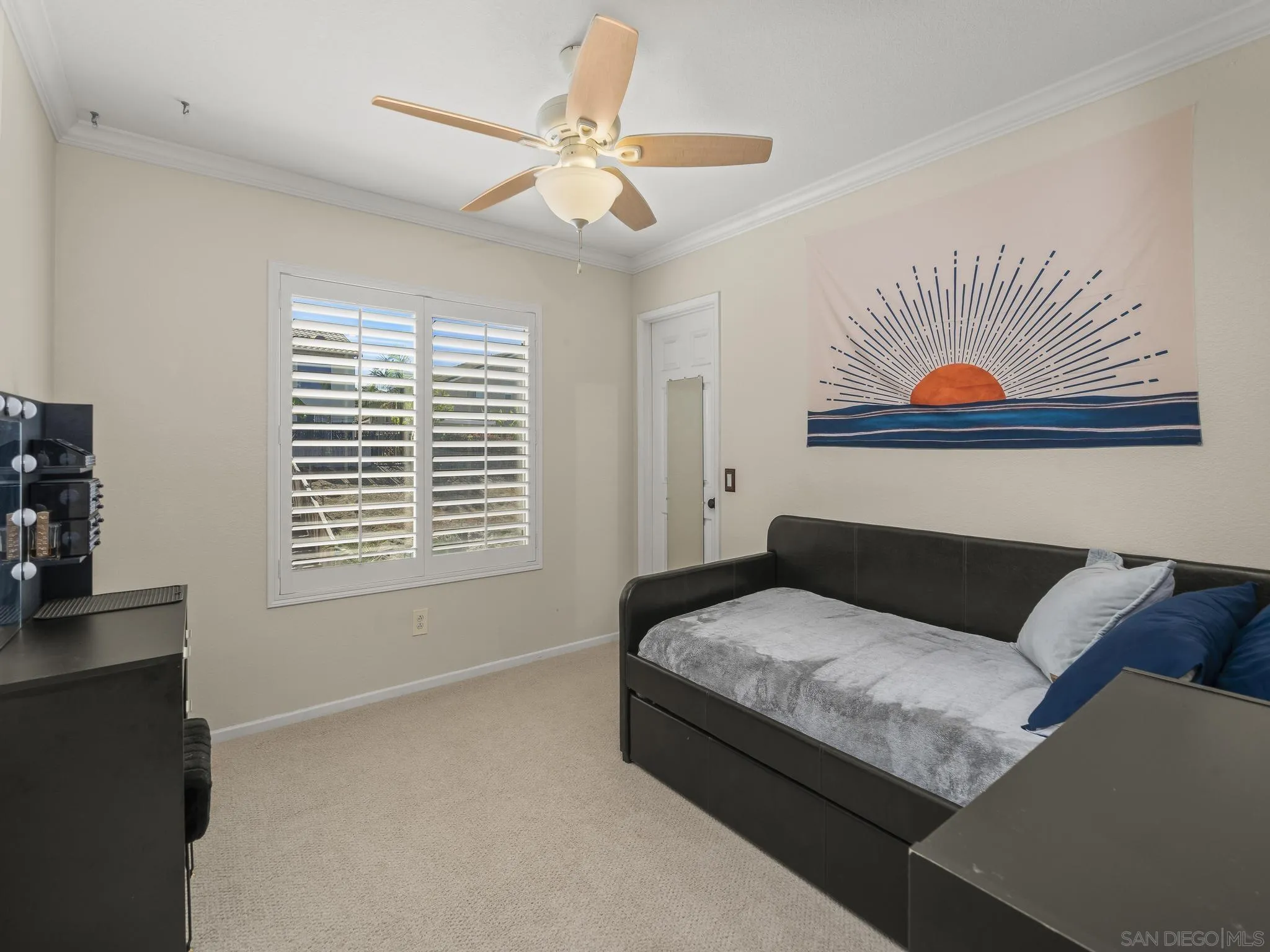 https://cdn.realtyfeed.com/cdn/127/260006861/83087738d2e3144ab85da7365c950532.webp