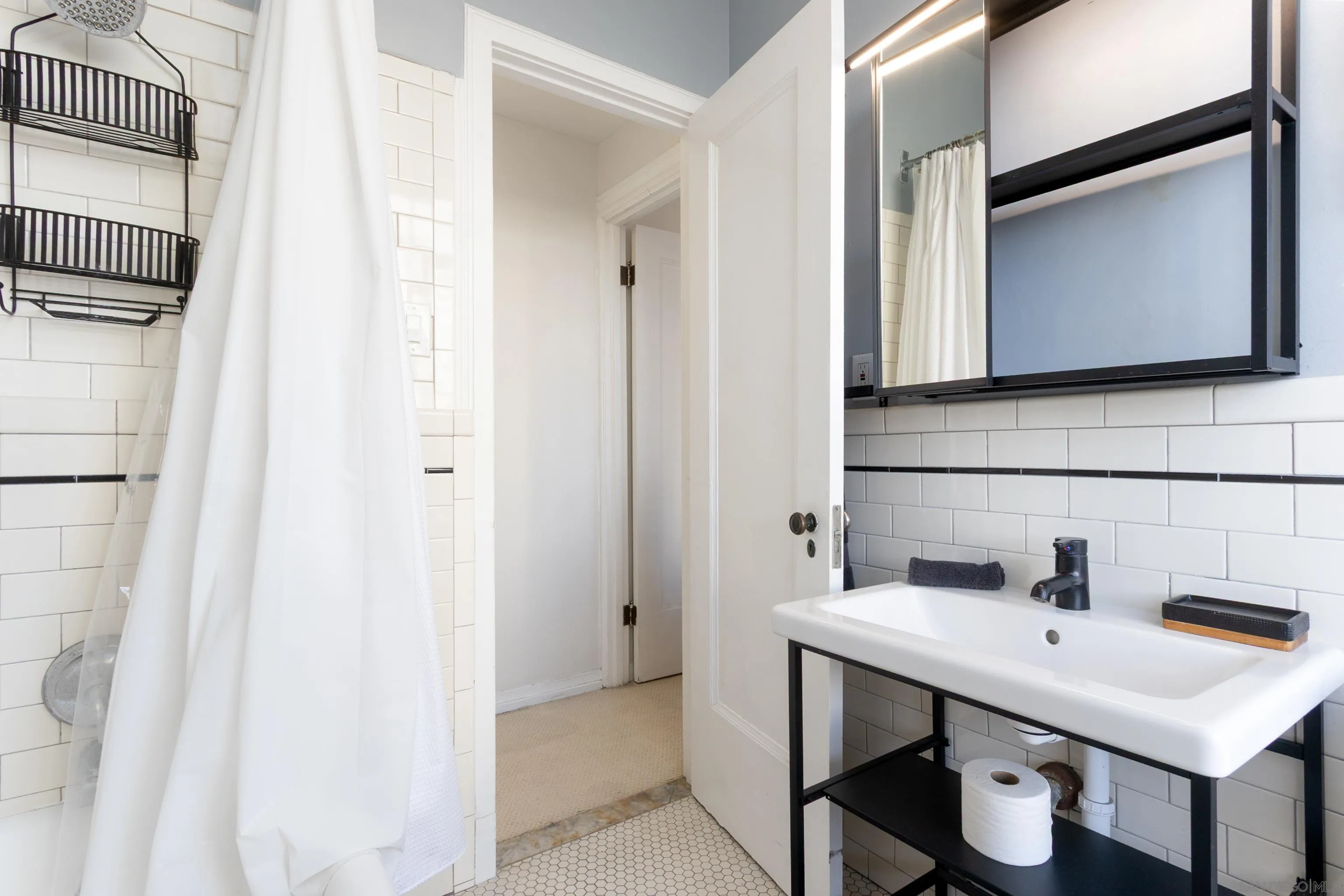 Photo #11: 260006867 Listing: Photo #11