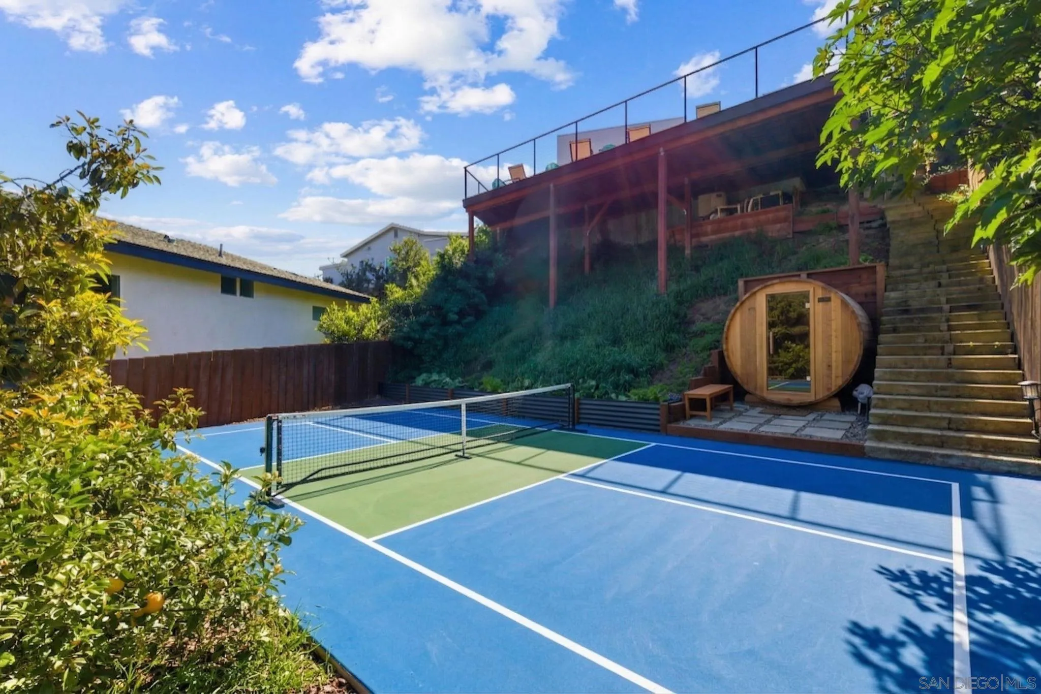https://cdn.realtyfeed.com/cdn/127/260006868/841ec2a378e36066025373a1be9f1935.webp