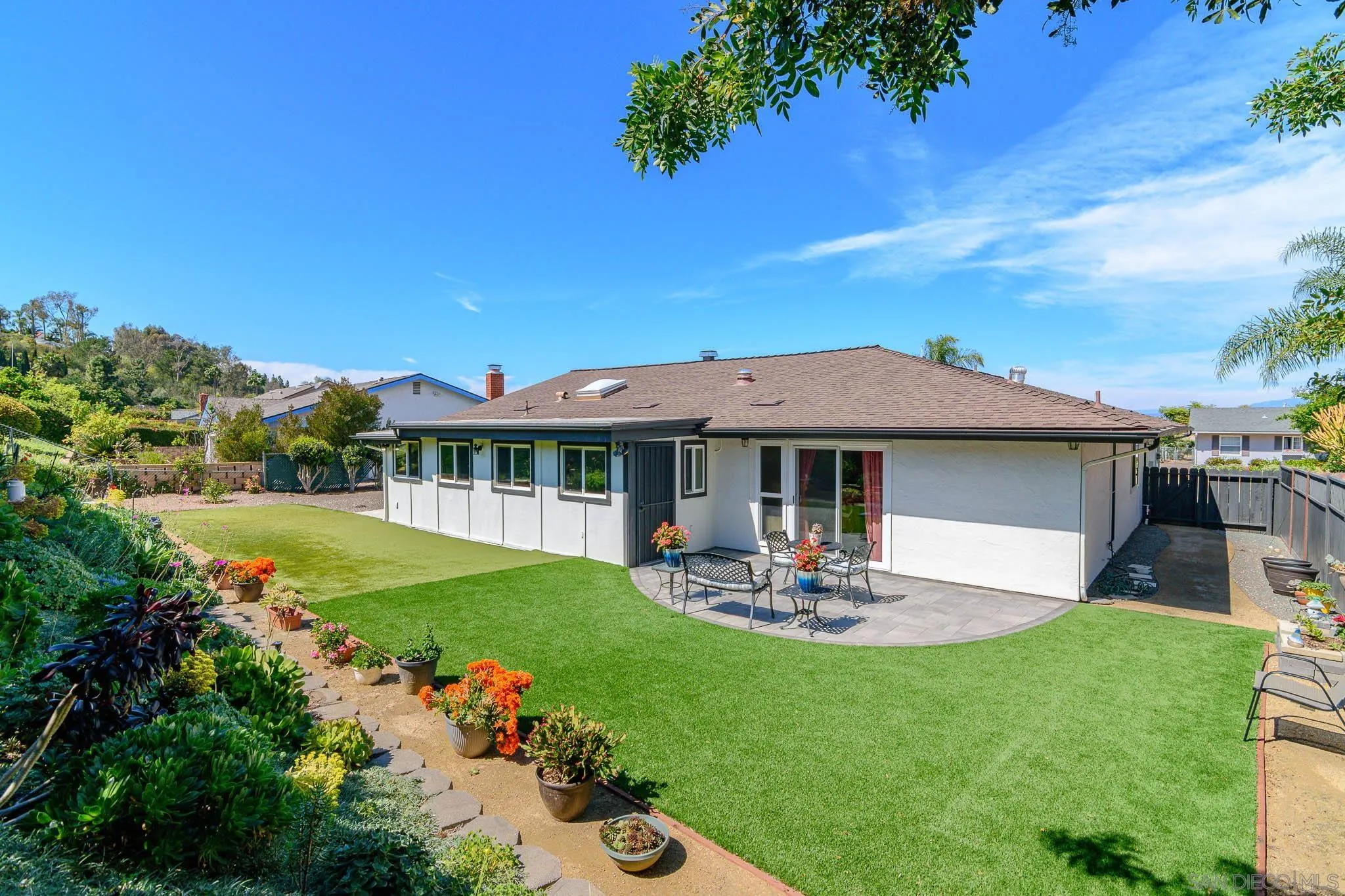 https://cdn.realtyfeed.com/cdn/127/260006884/2165a8104c33627321a9bd885c936b9d.webp