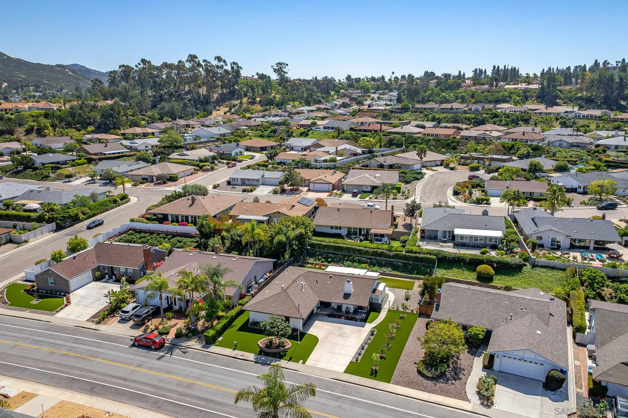 https://cdn.realtyfeed.com/cdn/127/260006884/892286903068be6b35b7fca1d4adf1fd.webp