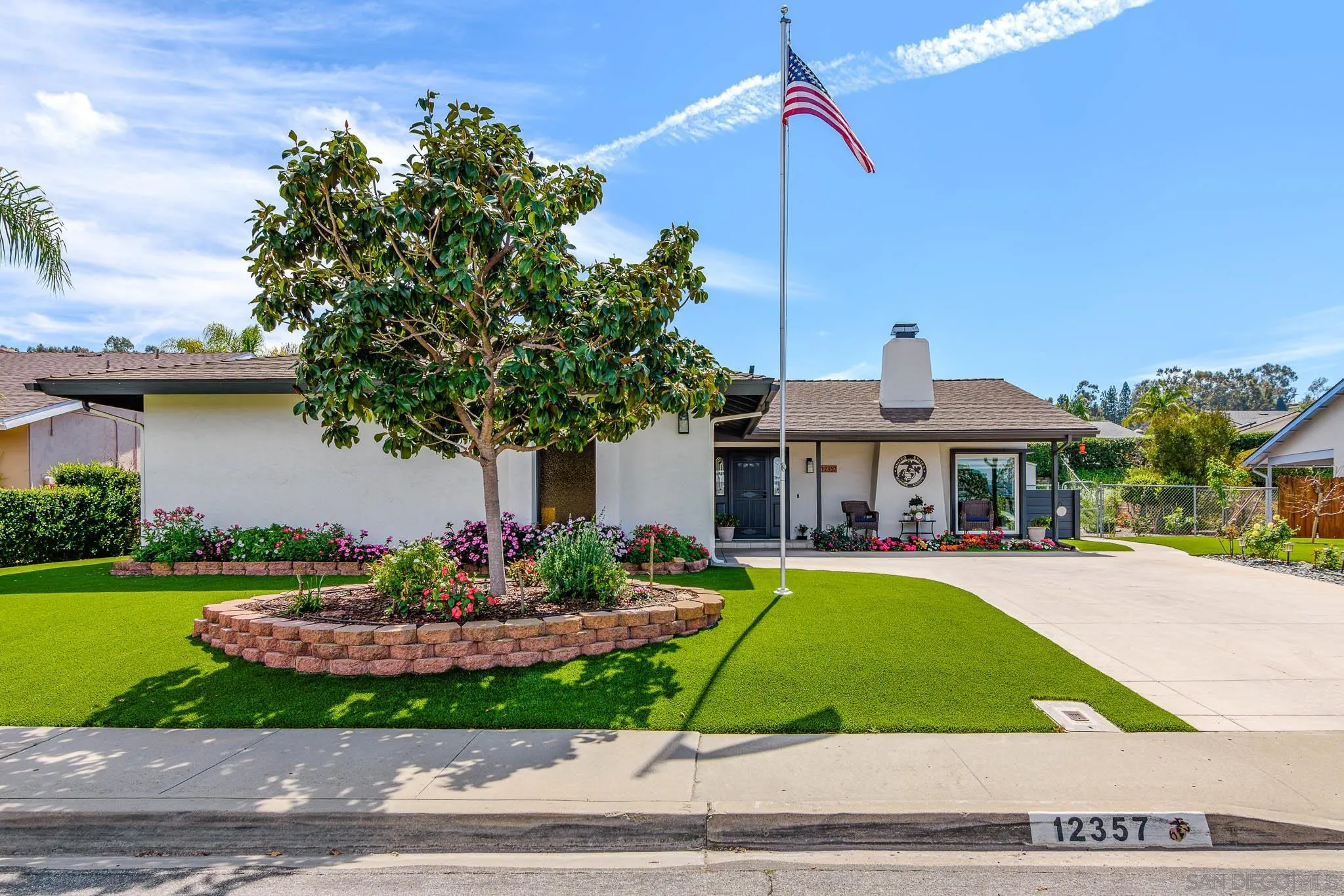 https://cdn.realtyfeed.com/cdn/127/260006884/ed5f7a748148edf767a4a44047368ded.webp