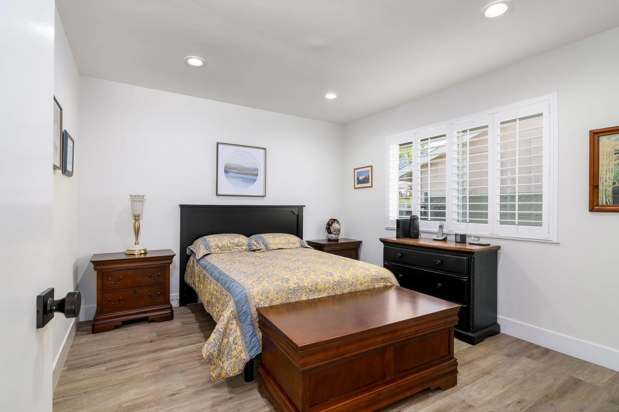 https://cdn.realtyfeed.com/cdn/127/260006884/f6aaa4be2af209438ae54d9143ceb49e.webp