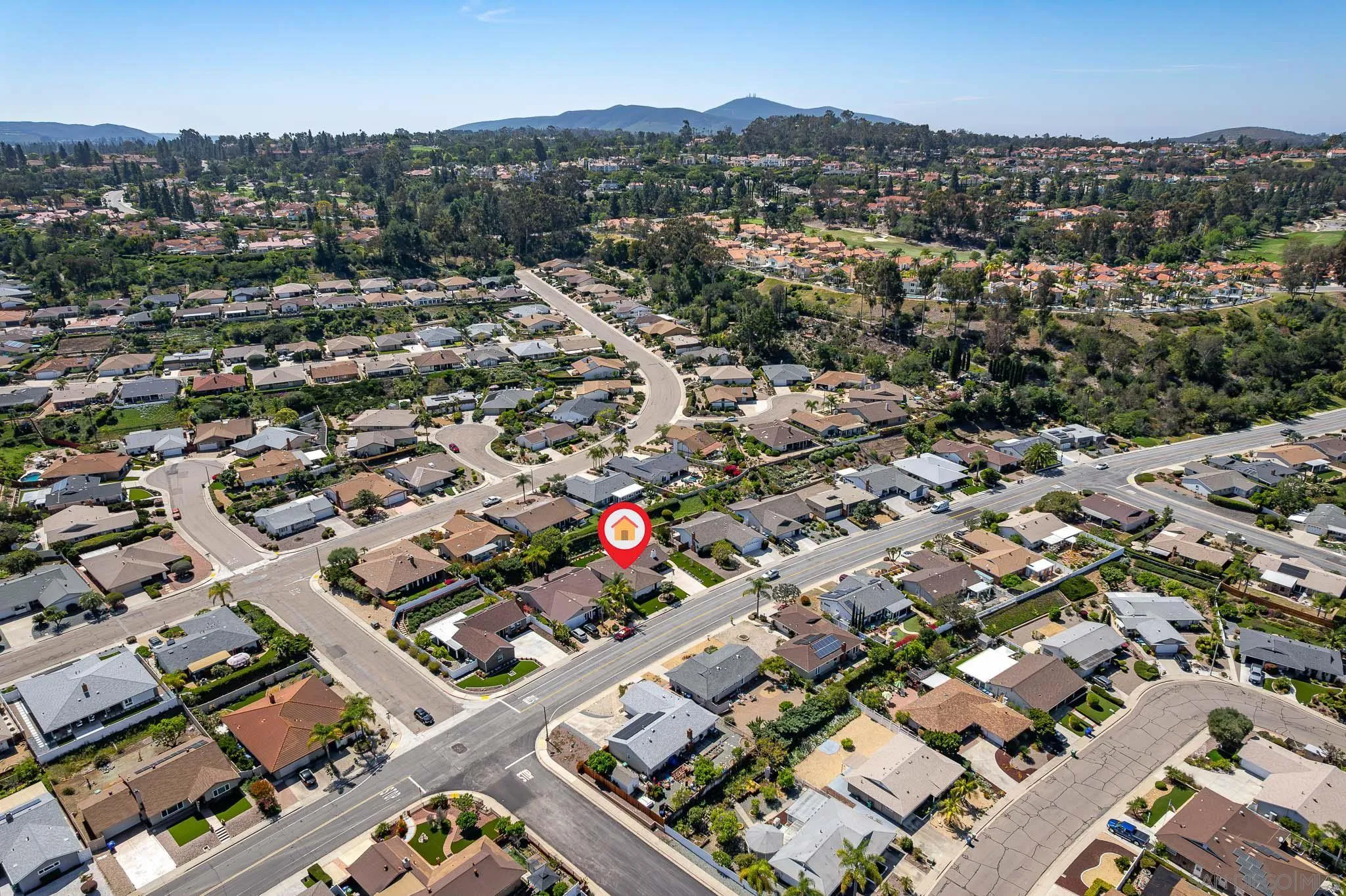 https://cdn.realtyfeed.com/cdn/127/260006884/fd81164f72631fac5d38f5ab39b363f2.webp