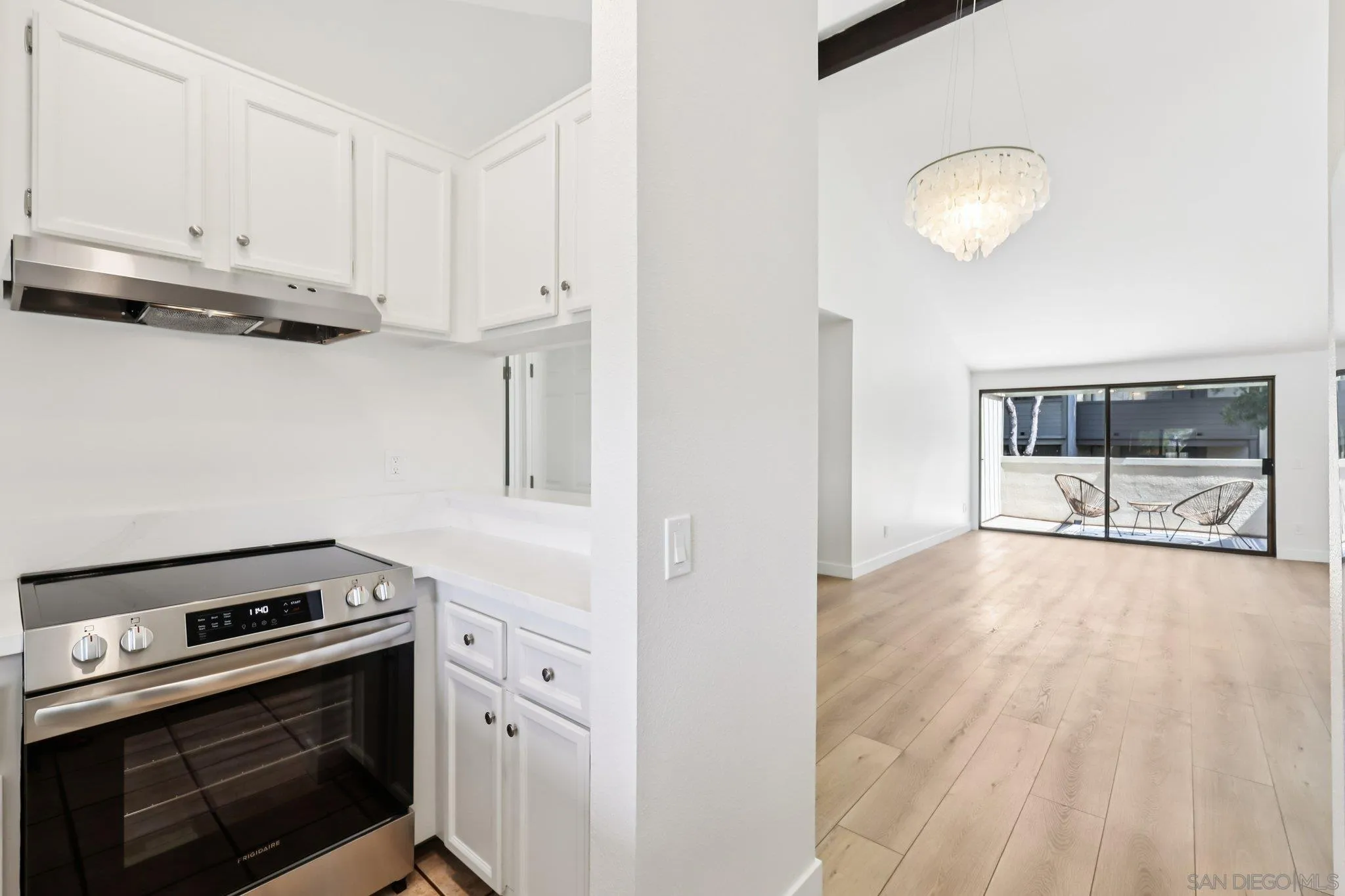 https://cdn.realtyfeed.com/cdn/127/260006885/3fb2d6eeccbcaaec5267dc5df880fc86.webp