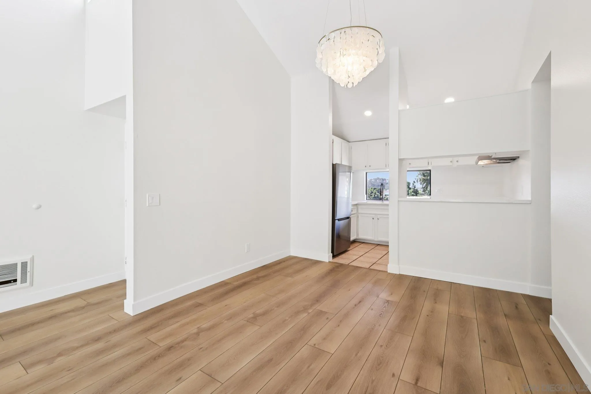 Photo #10: 260006885 Listing: Photo #10