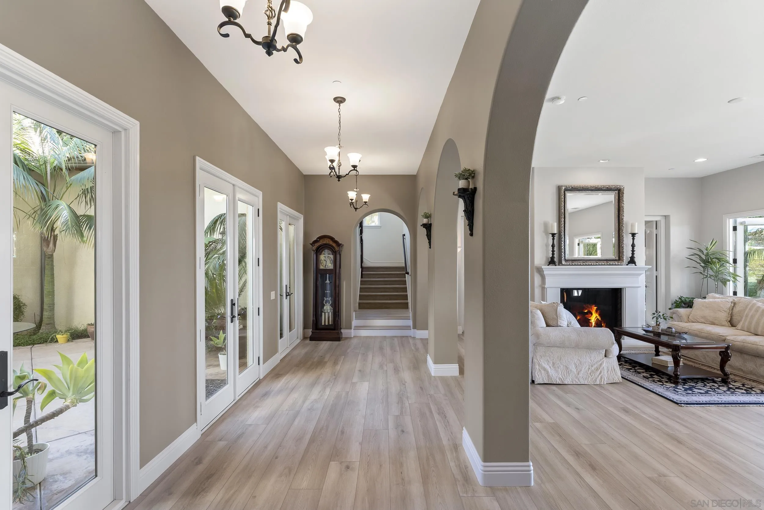 https://cdn.realtyfeed.com/cdn/127/260006893/a3b852583f3e9ba4cc2fa2992788409f.webp