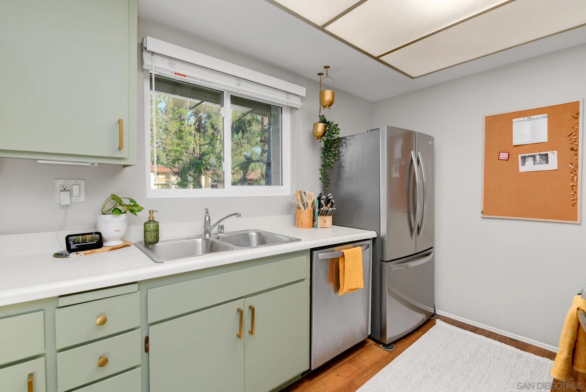 Photo #6: 260006894 Listing: Photo #6