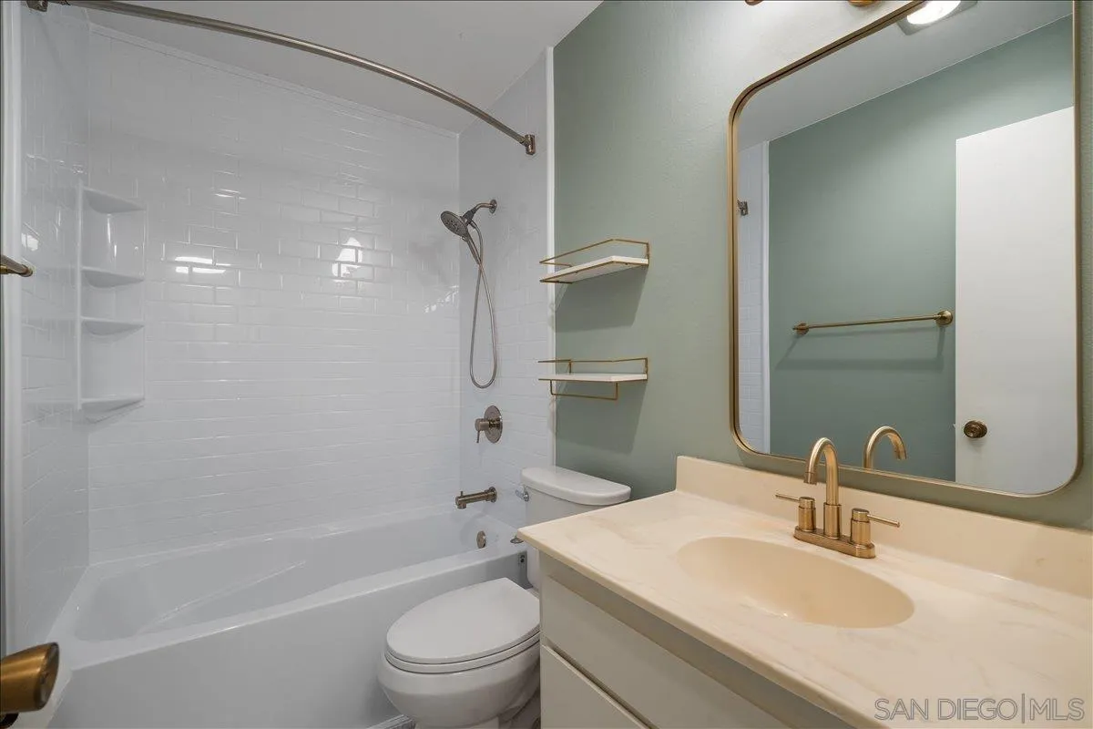 https://cdn.realtyfeed.com/cdn/127/260006894/d6e8bb5224e91d4614929f4796637aa2.webp