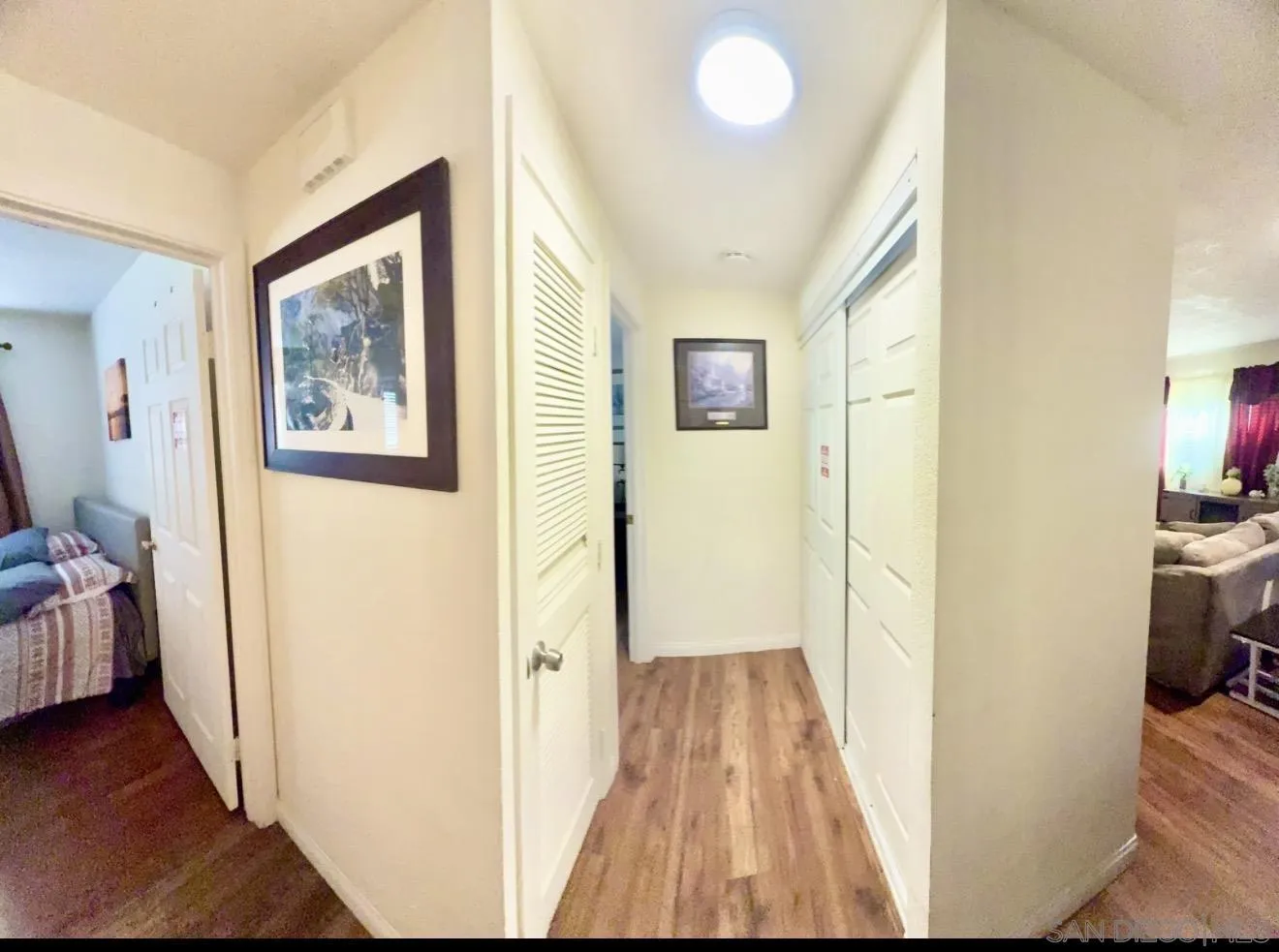 https://cdn.realtyfeed.com/cdn/127/260006899/658d308024d33560b354e21813ab24c8.webp
