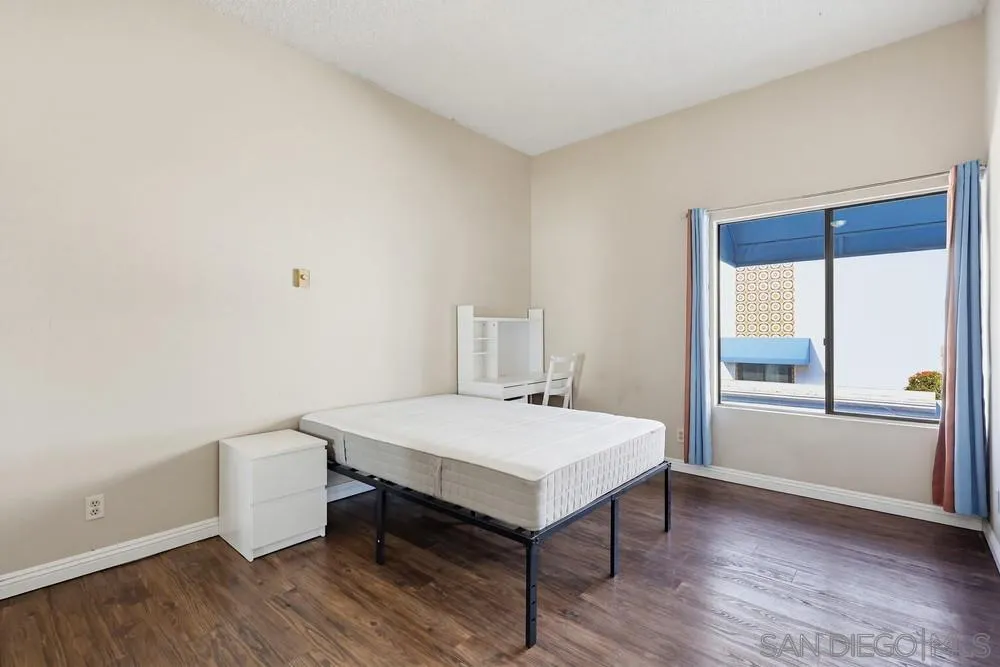 Photo #17: 260006903 Listing: Photo #17